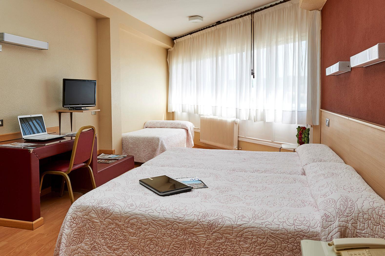 Hotel Alaiz 2*
