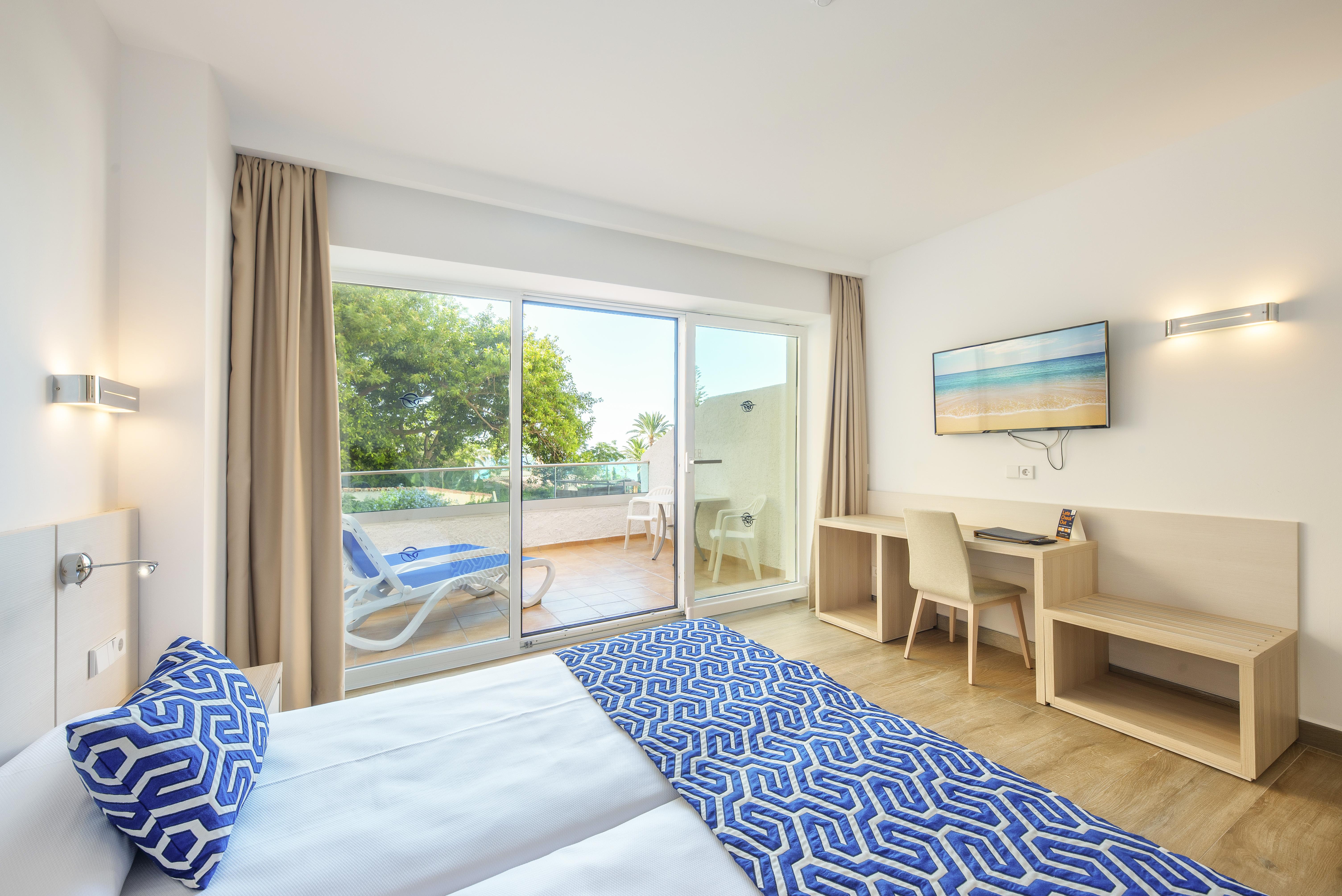 Hotel Globales Gardenia 3*