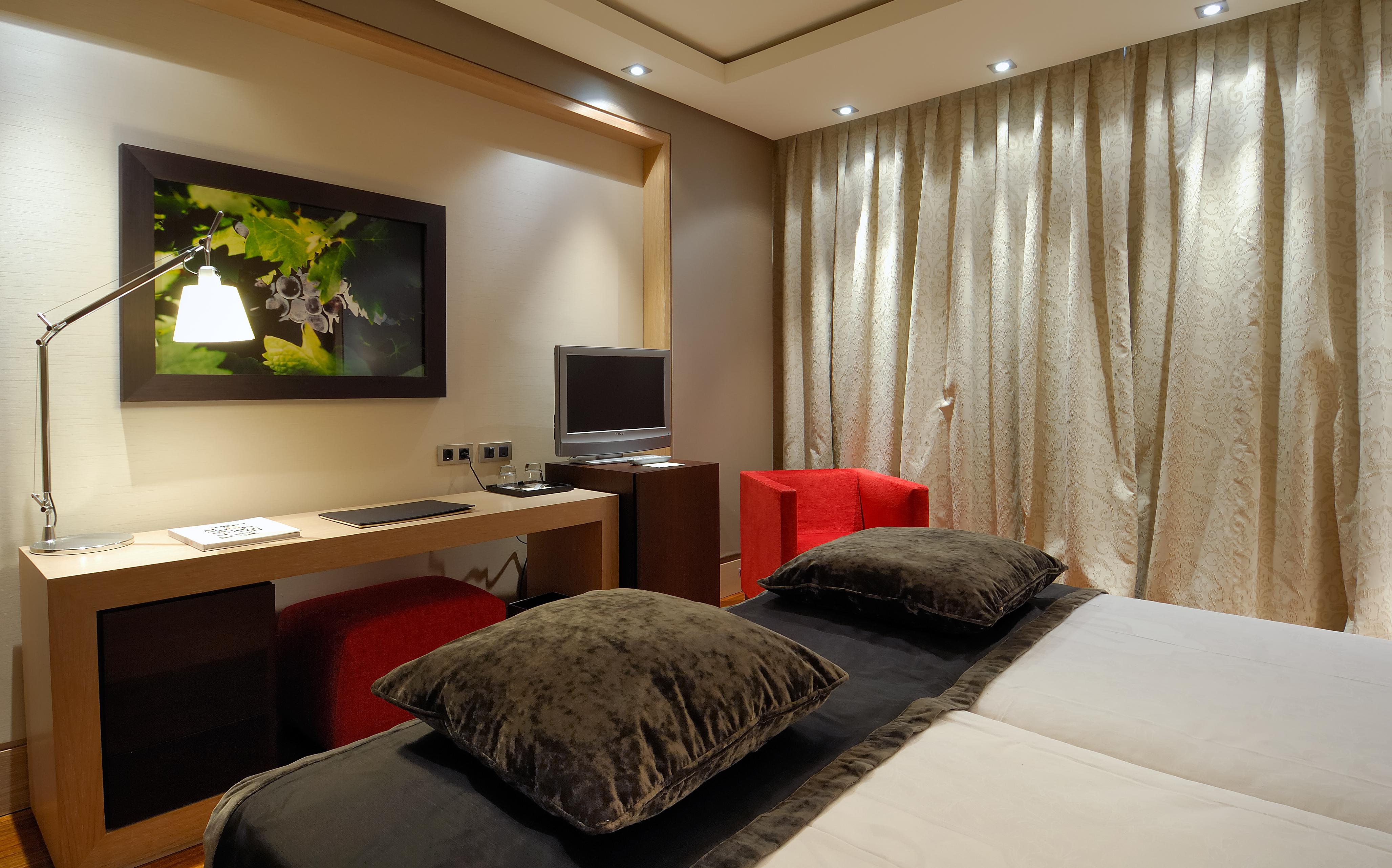 Hotel Vincci Frontaura 4*