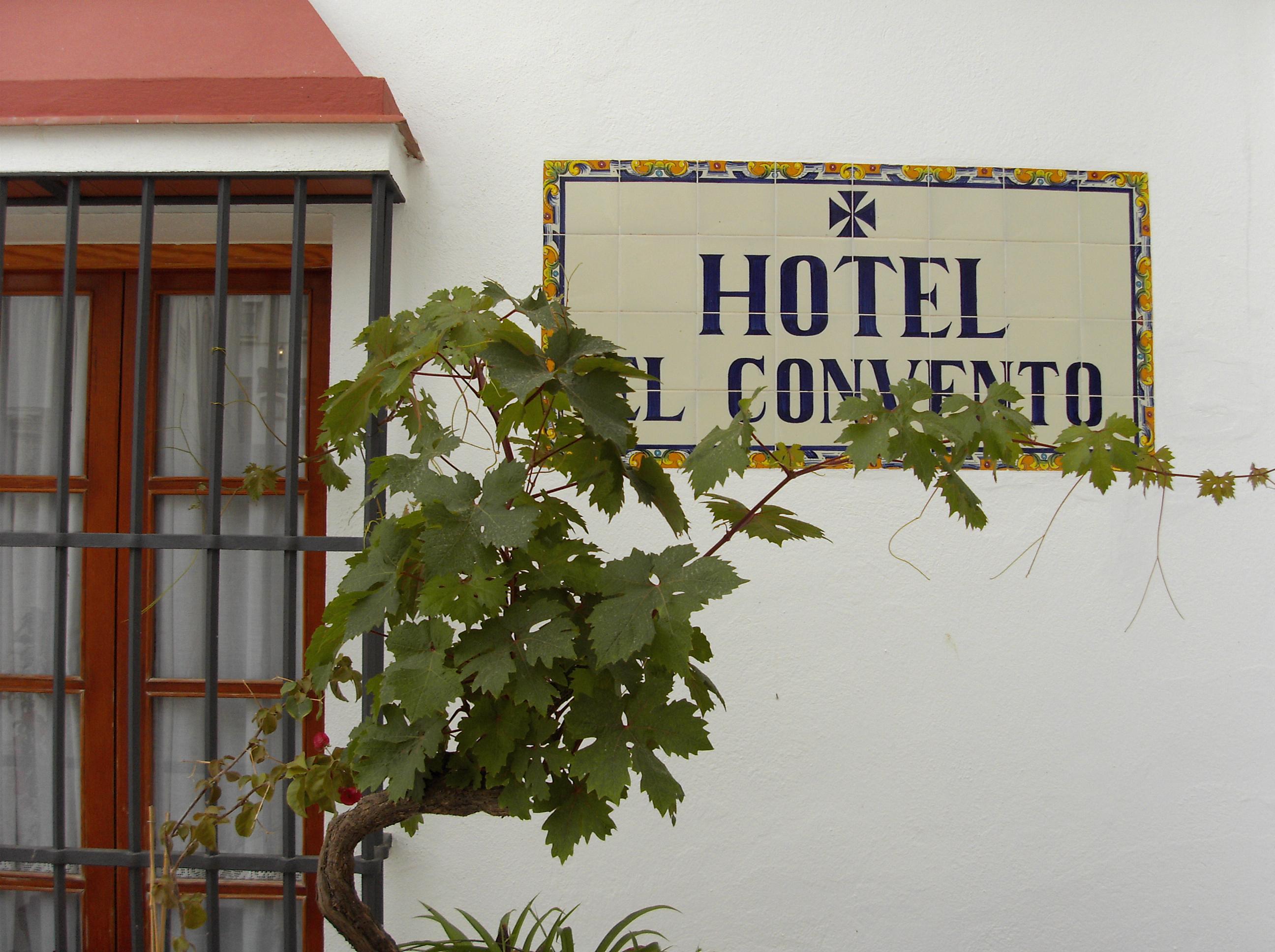 Hotel El Convento 2*
