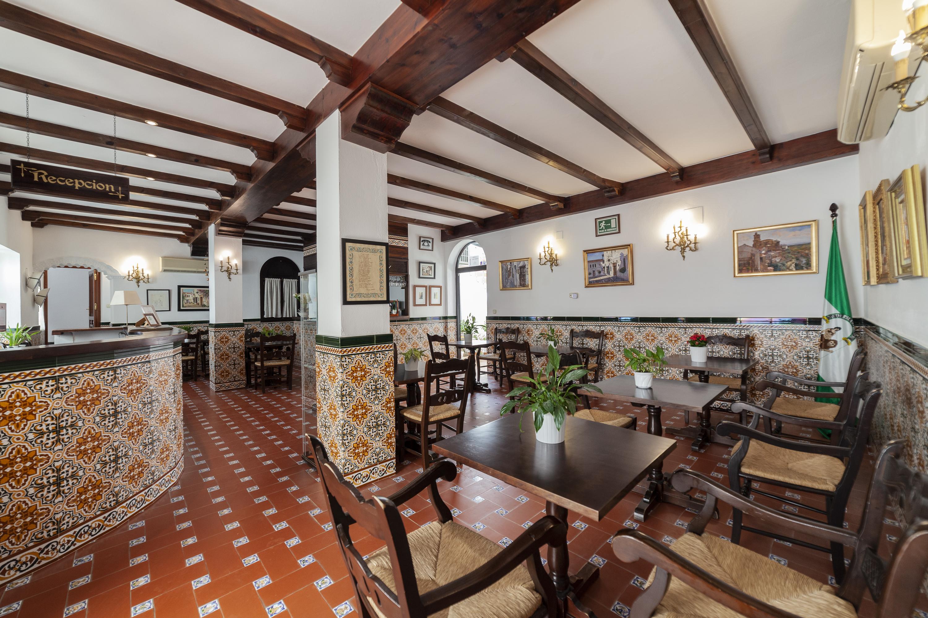 El Convento Hotel 2*