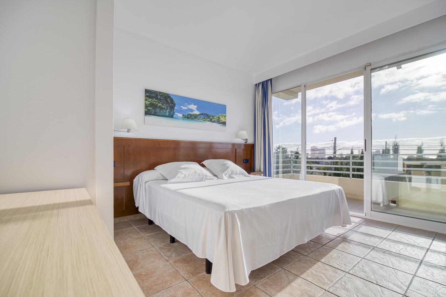 Hospedium Abril Hotel