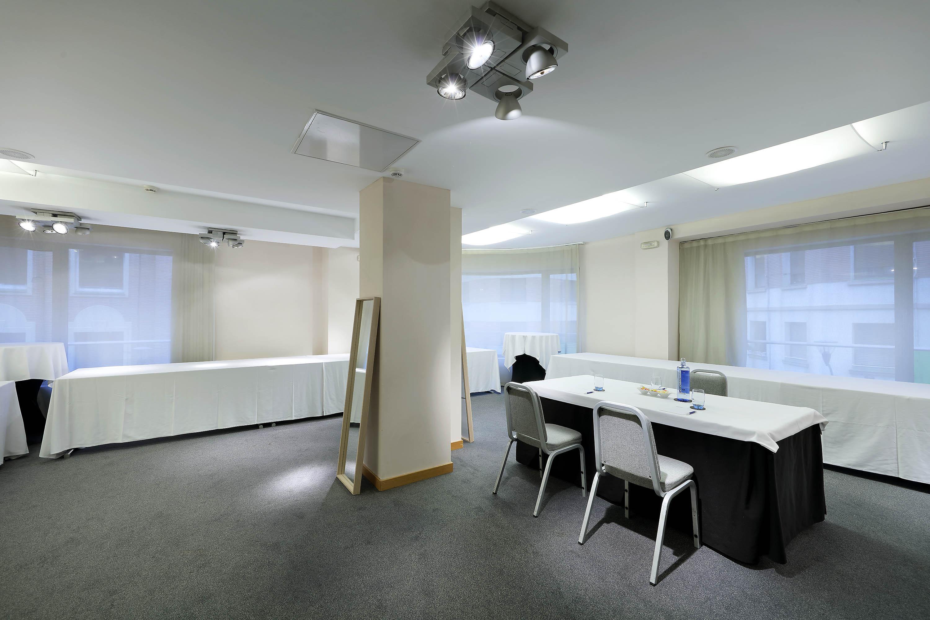 Hotel Hesperia 4*