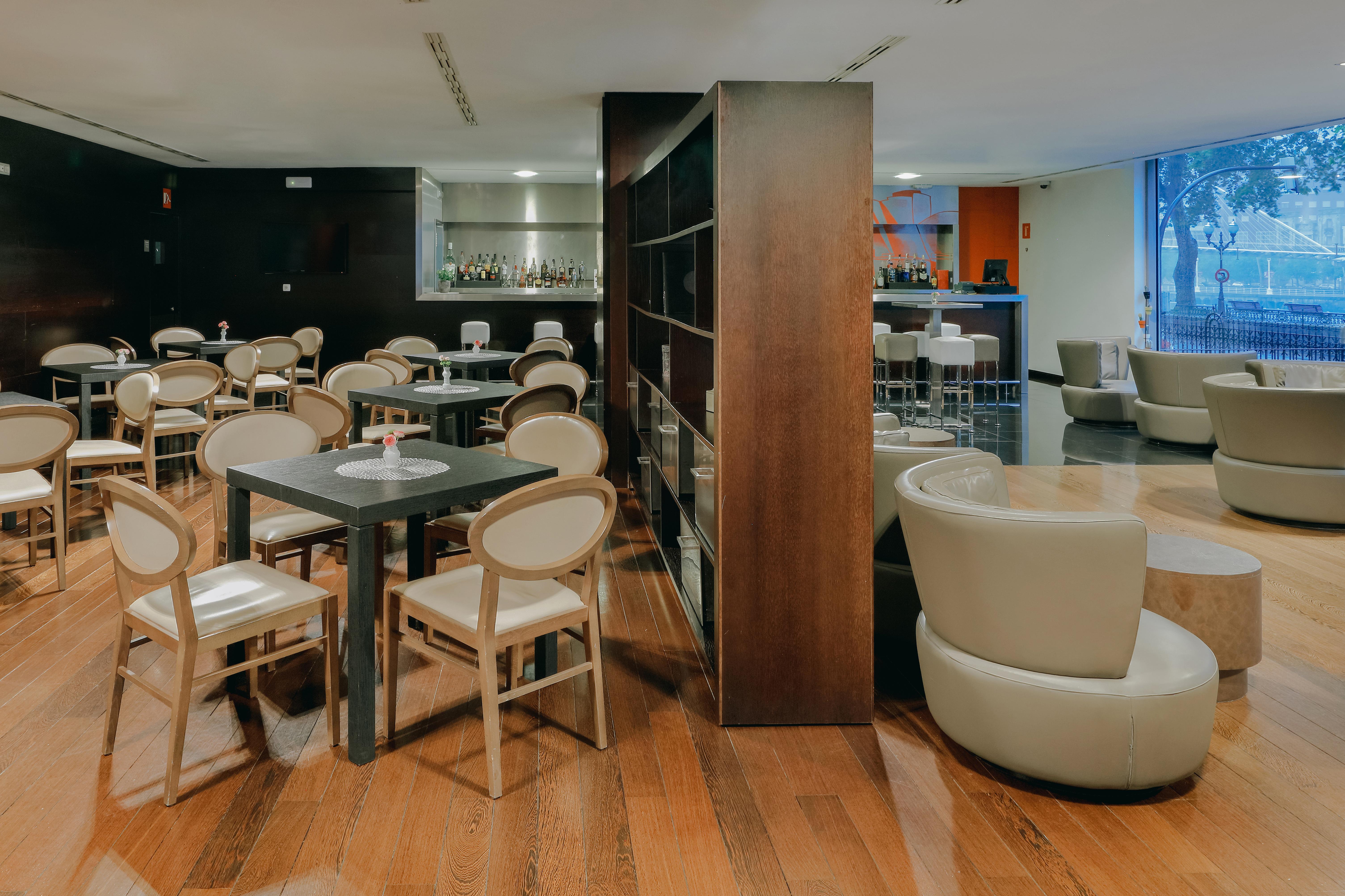Hotel Hesperia 4*