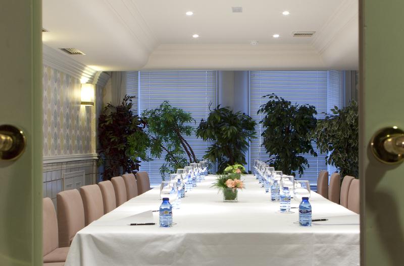 Hotel Rice Reyes Catolicos 4*