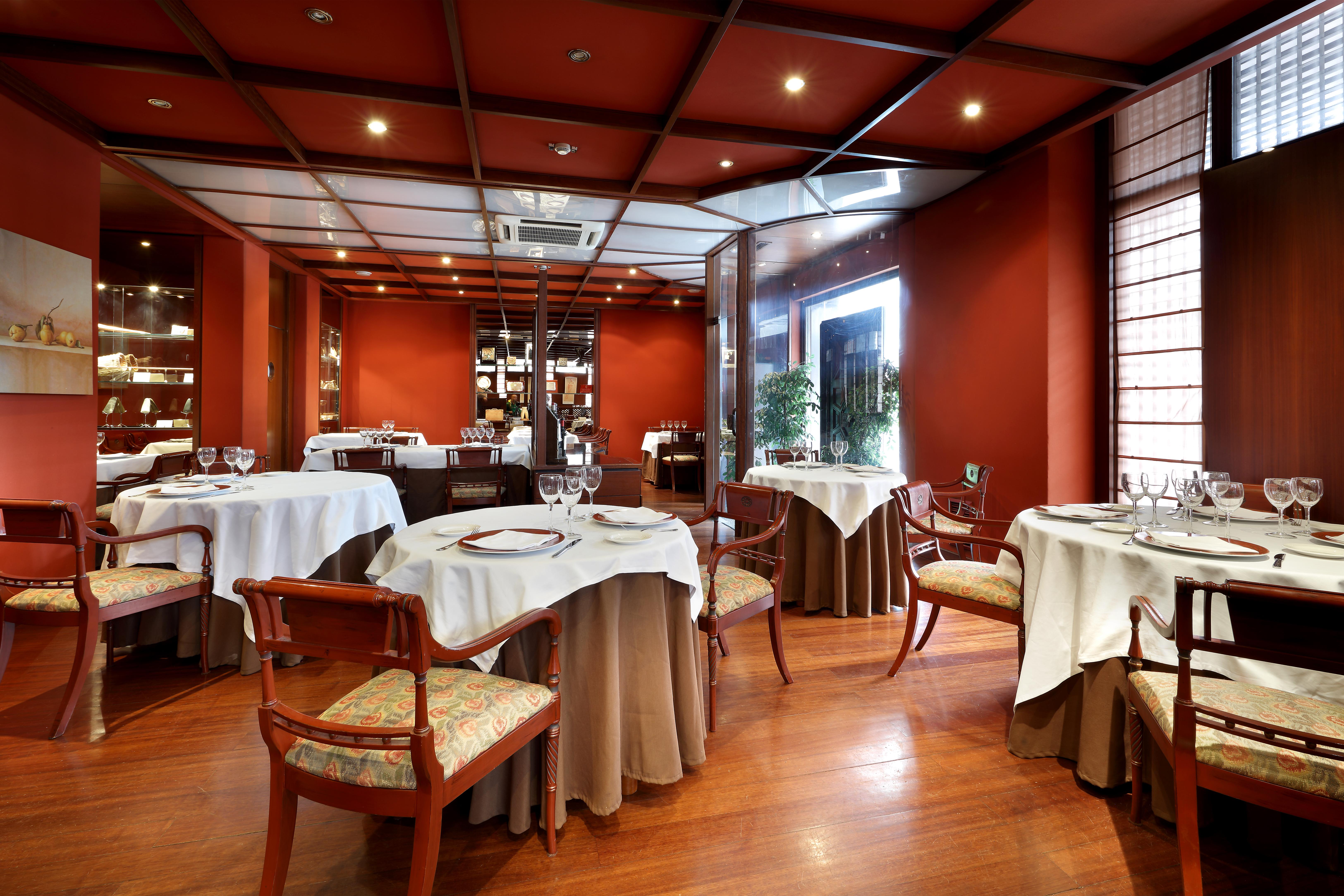 Crisol Puerta De Hotel 4*