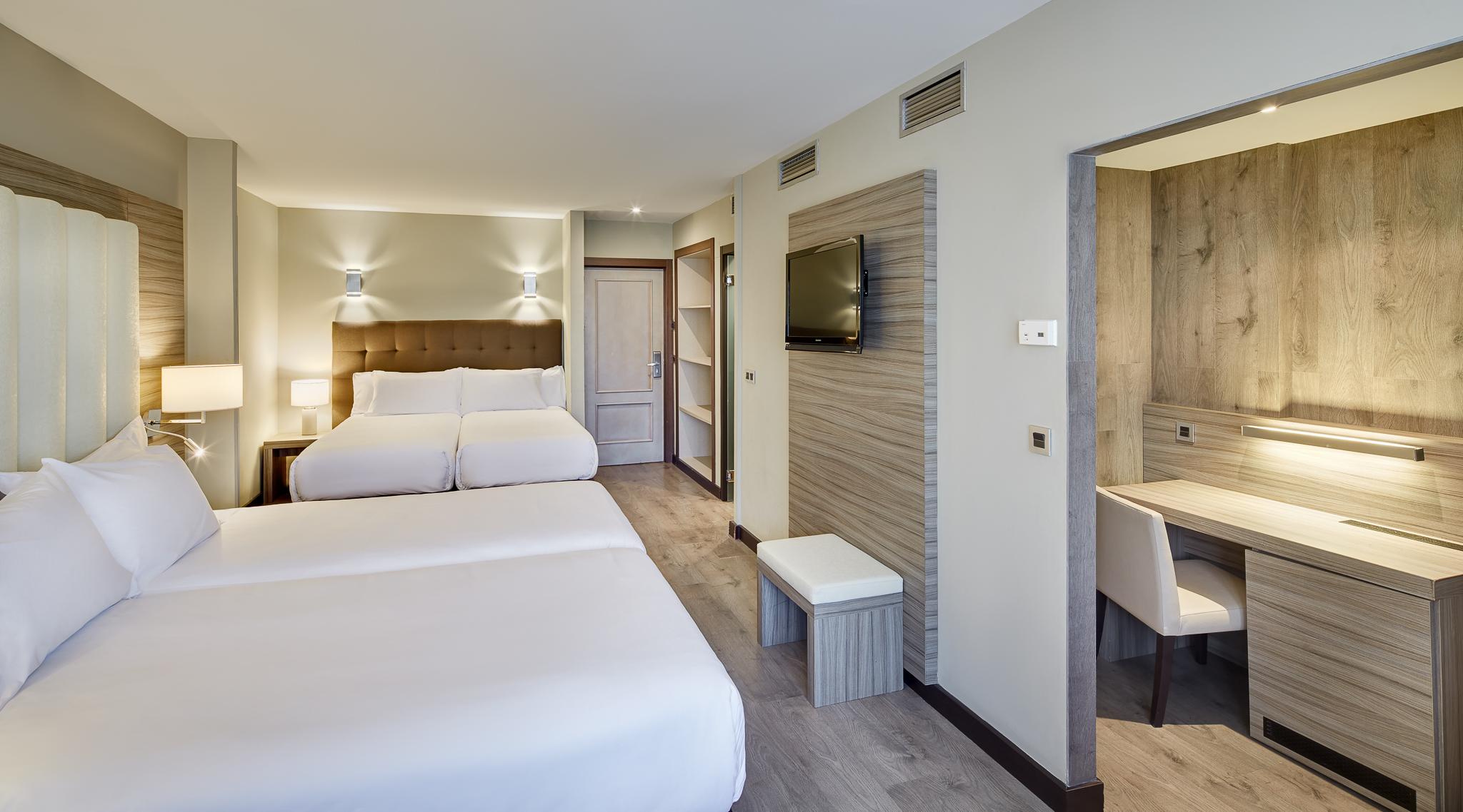 Hotel Gran Luna De Granada