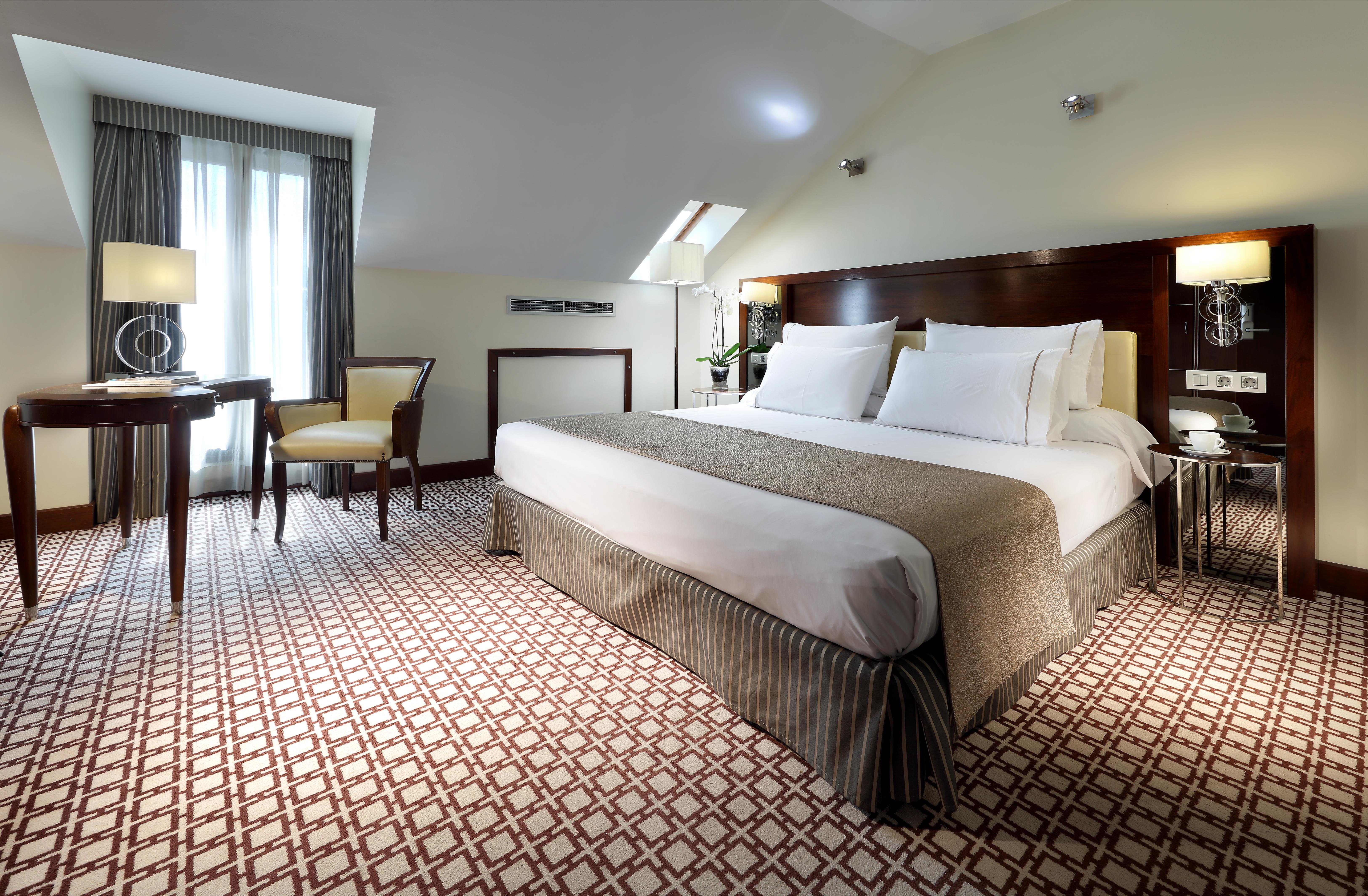 Eurostars Gran Via 5*