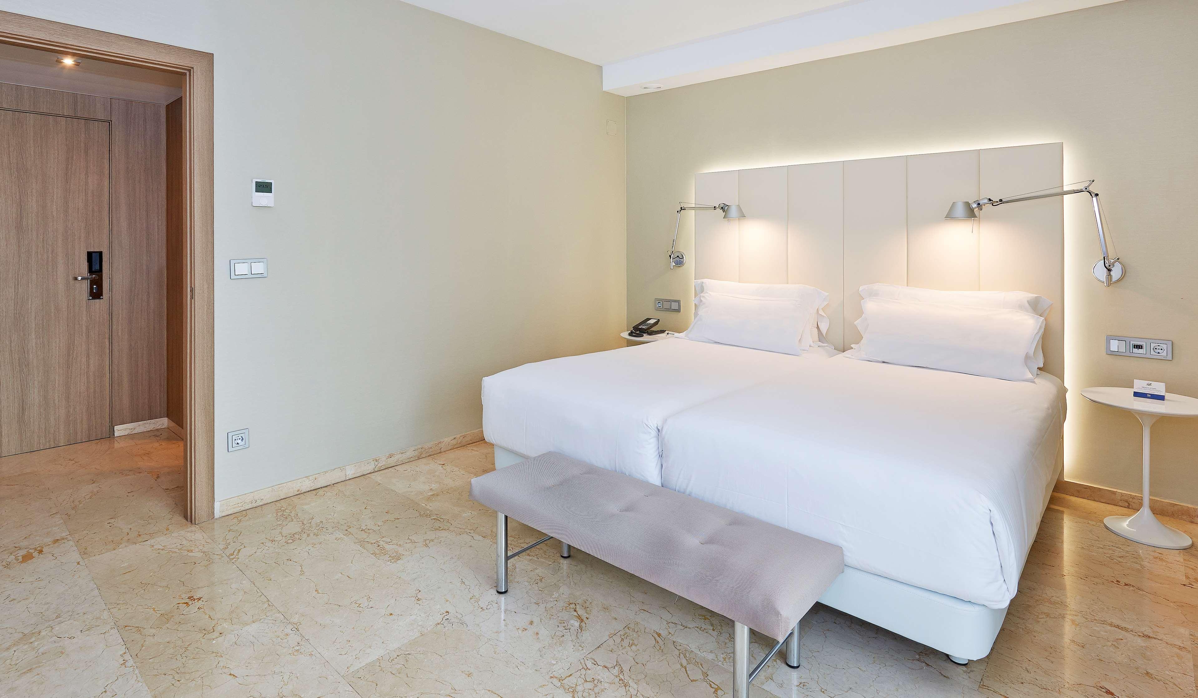 Nh Ciudad De 4* Zaragoza