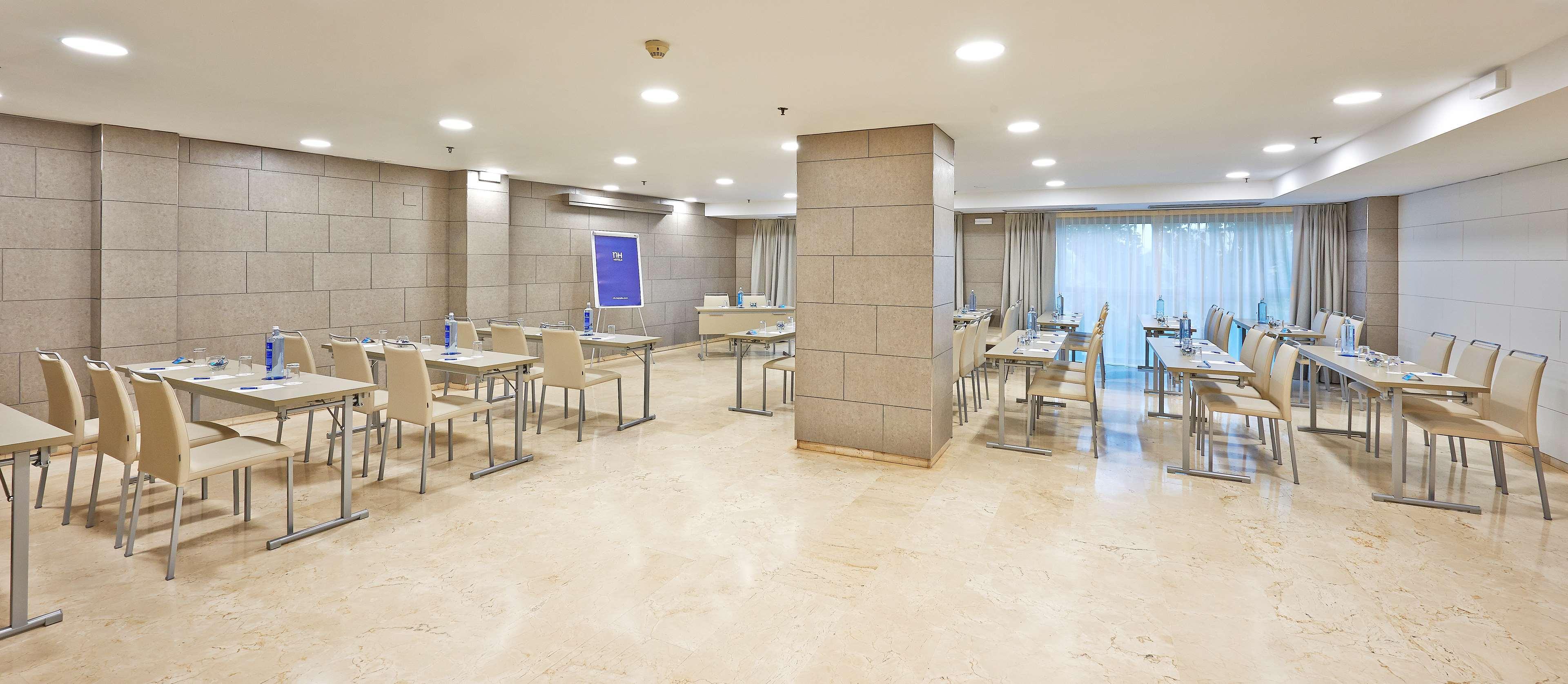 Hotel Nh Ciudad De 4*