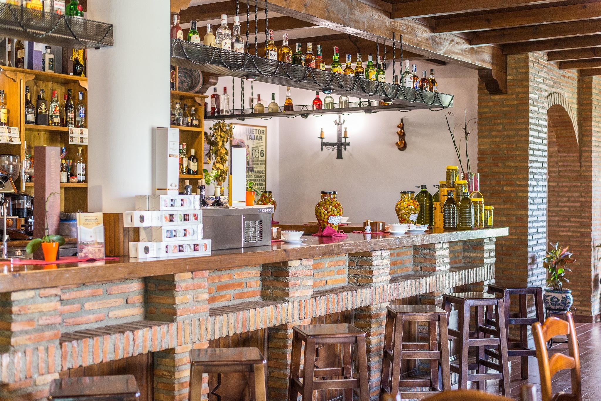 Hotel Cortijo De Tajar 2*
