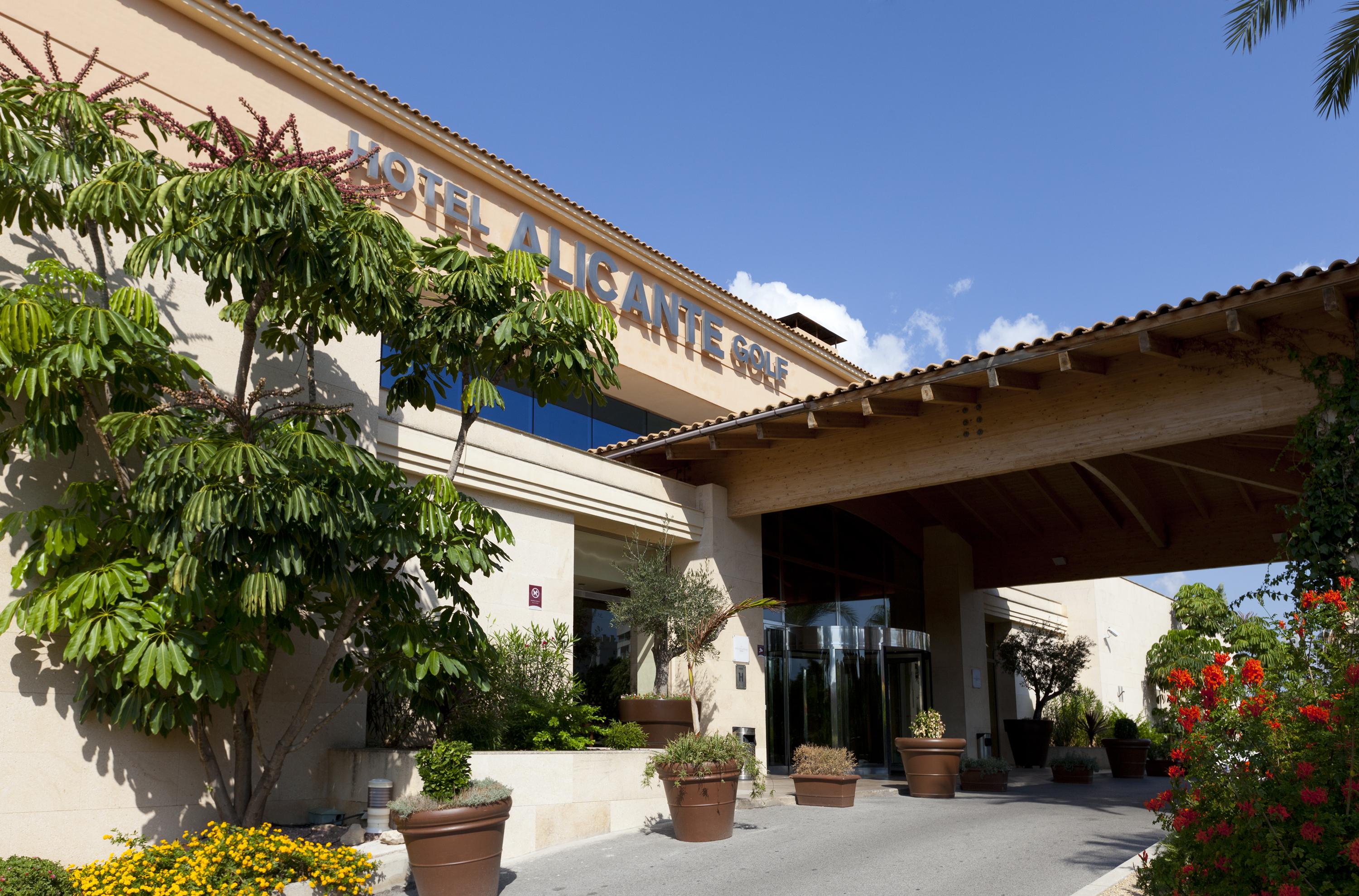 Golf Hotel