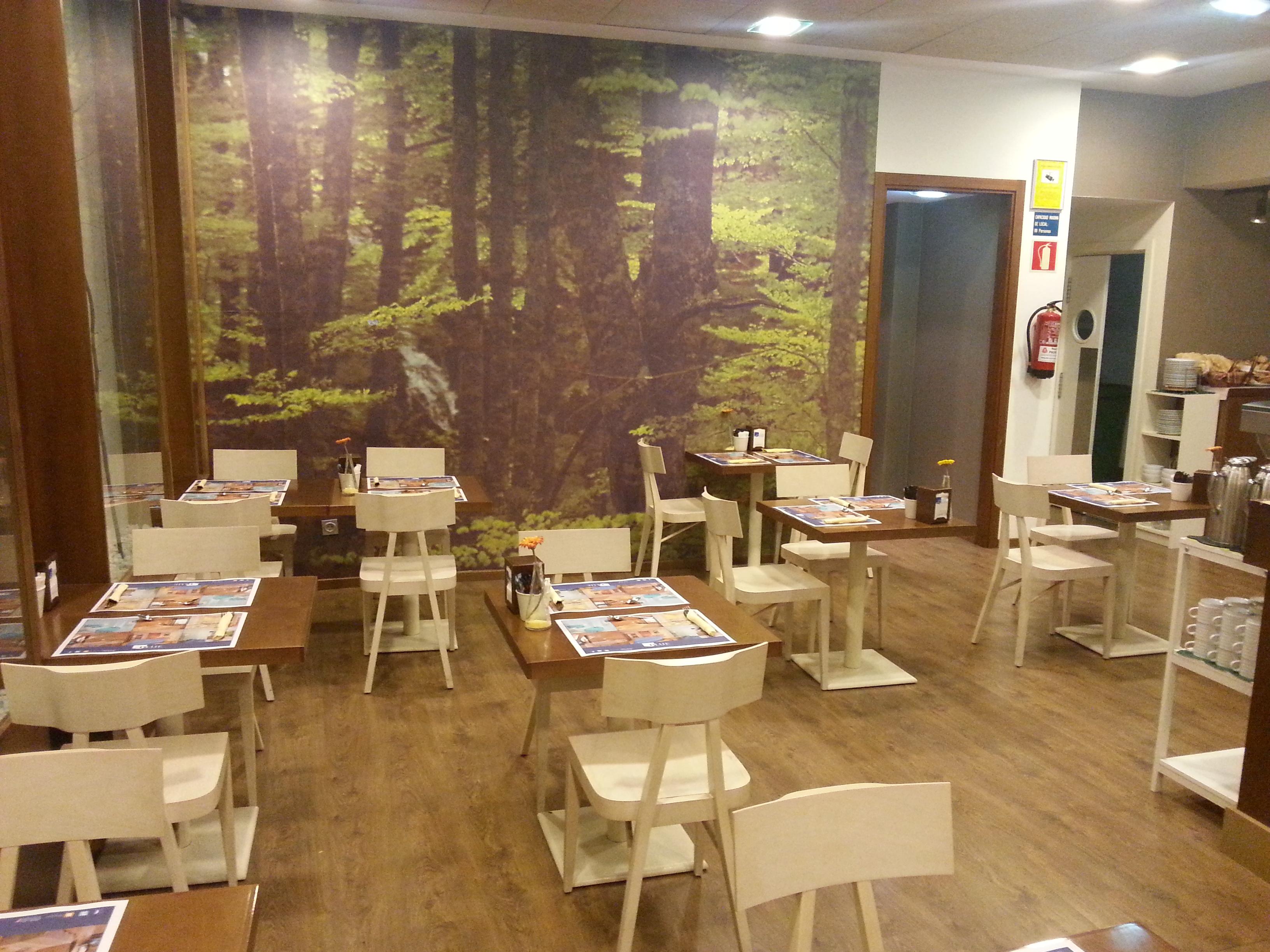 Santa Rosa, Blue Hotel Gijon