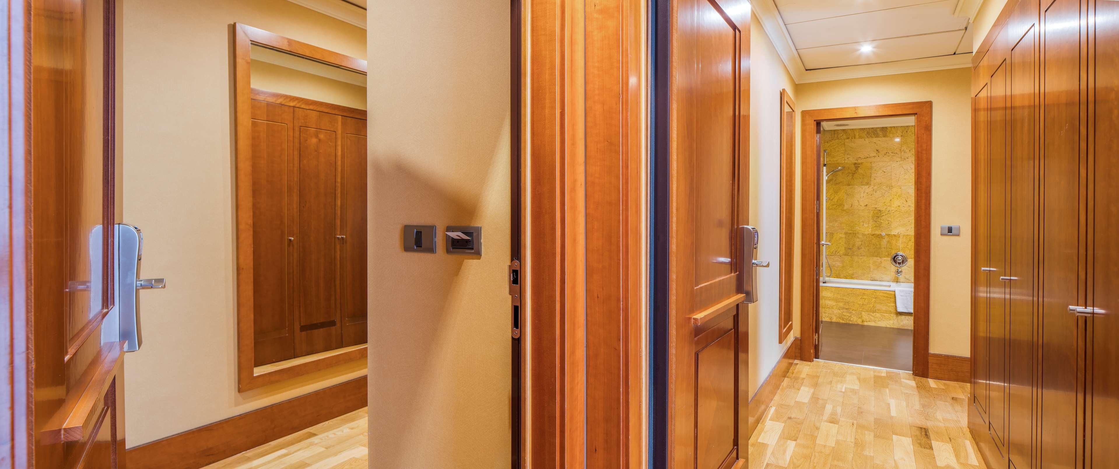Nh Collection Hotel