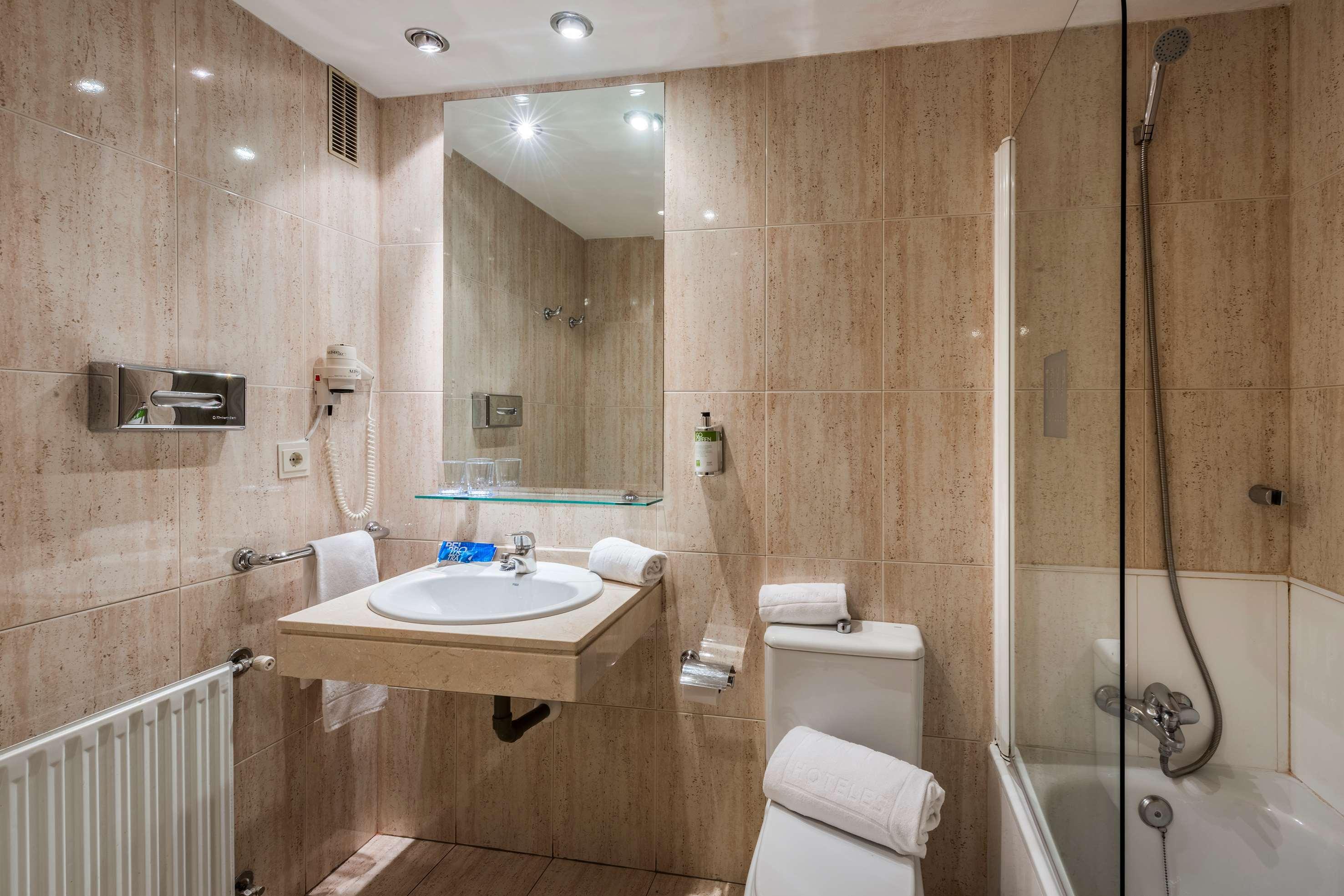 Tryp Sofia Parquesol