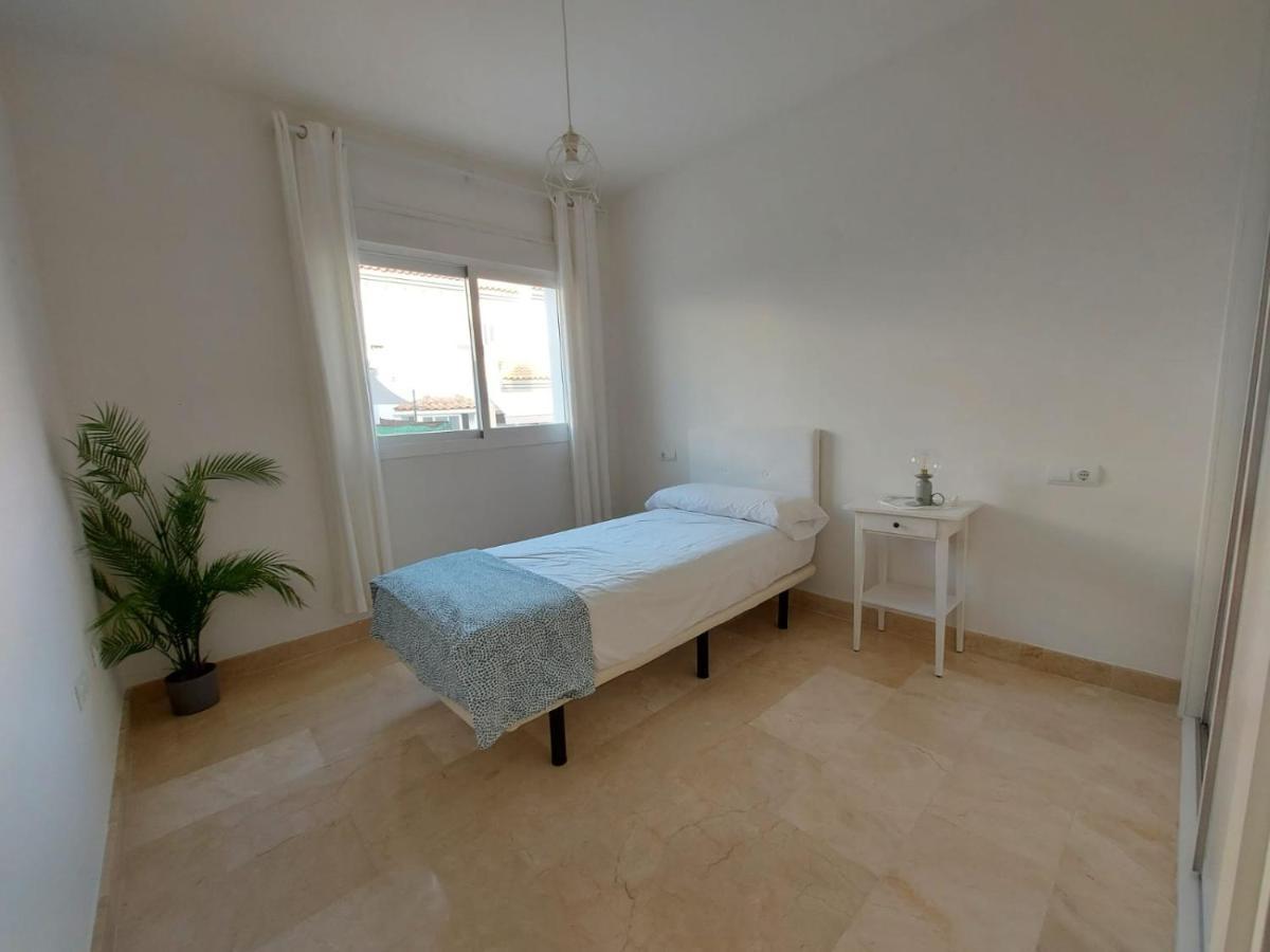 Сasa de vacaciones Vivienda Adosada Agradable Y Cómoda Cerca Del Mar *