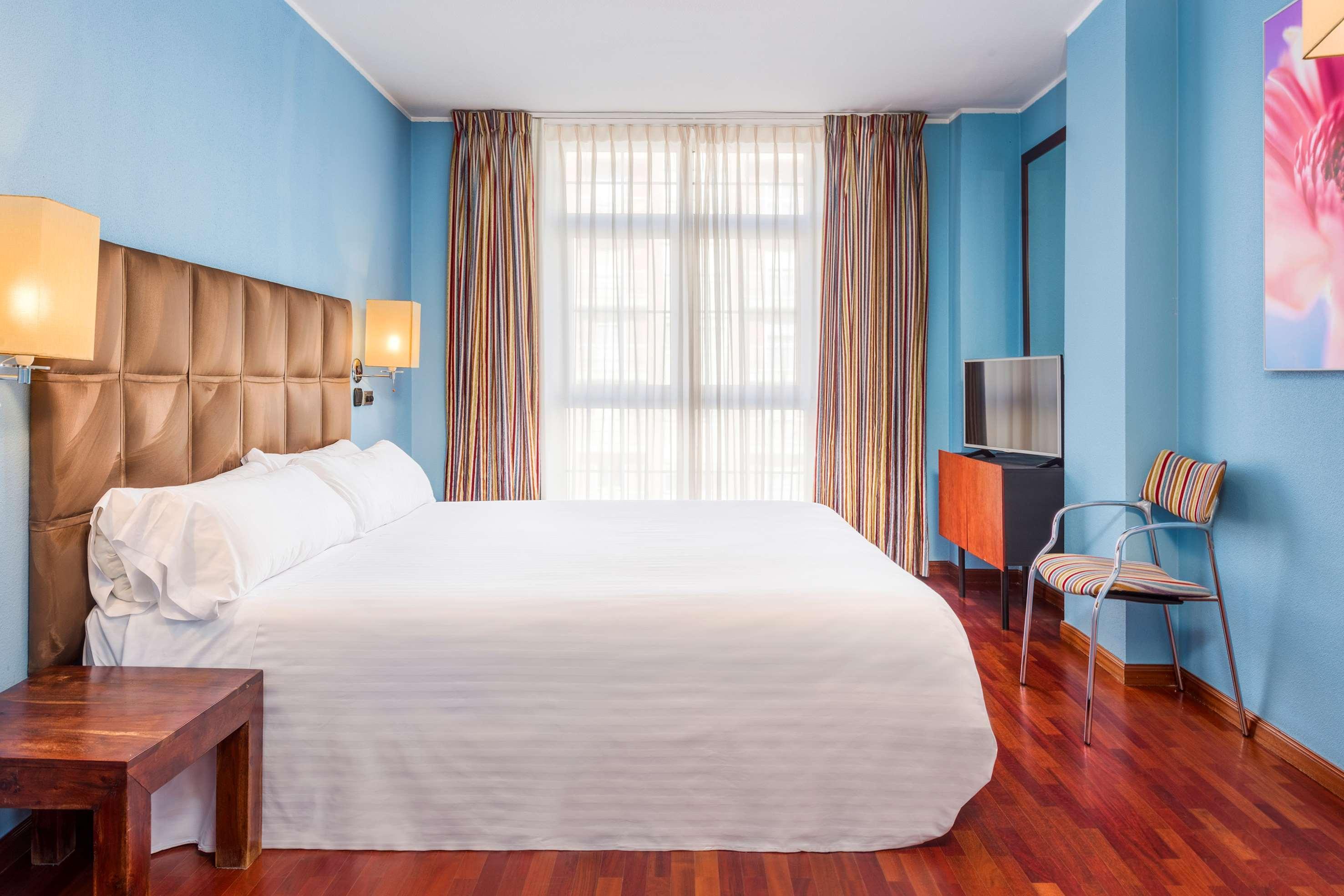 Tryp Sofia Parquesol 3*