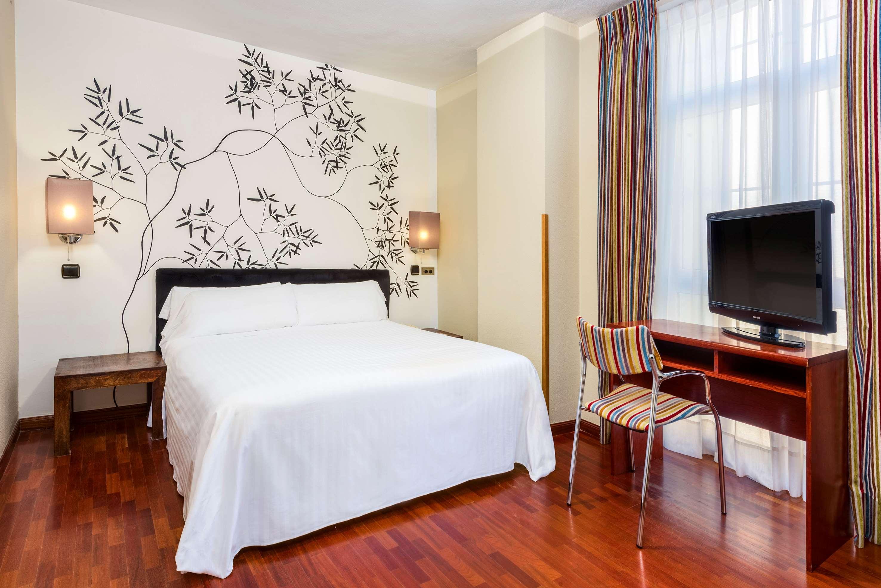 Tryp Sofia Parquesol Hotel