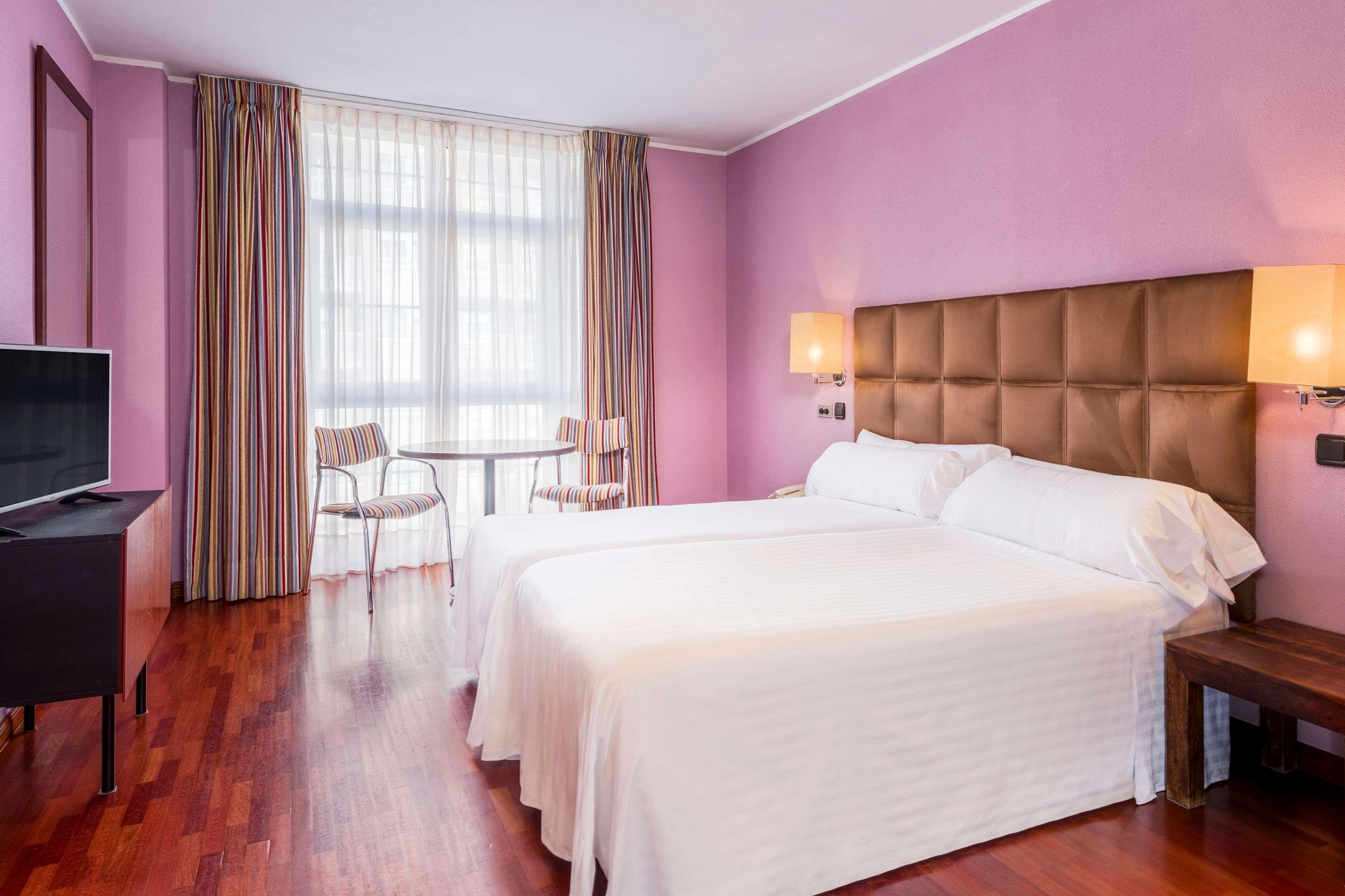 Tryp Sofia Parquesol Hotel 3*