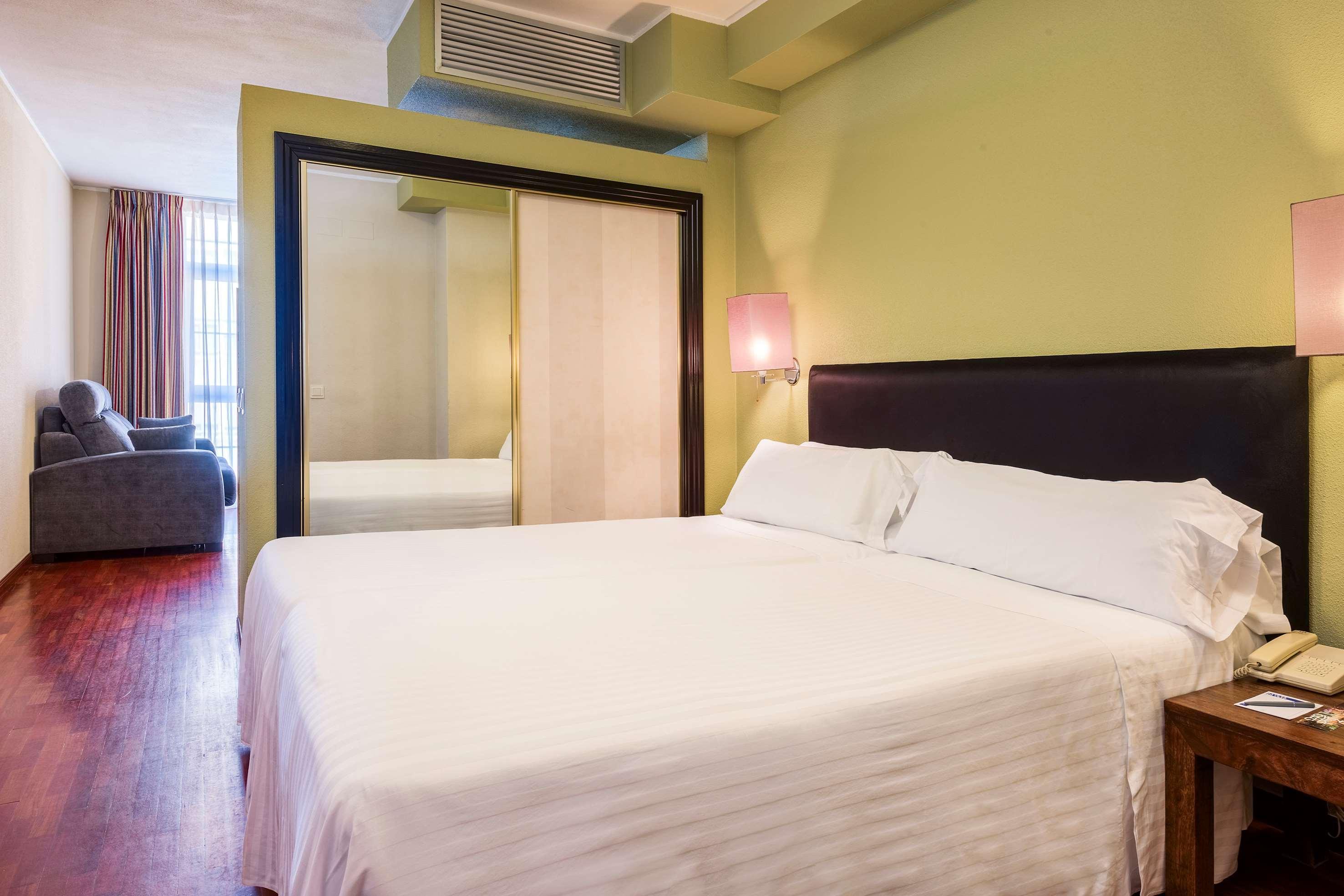 Tryp Sofia Parquesol