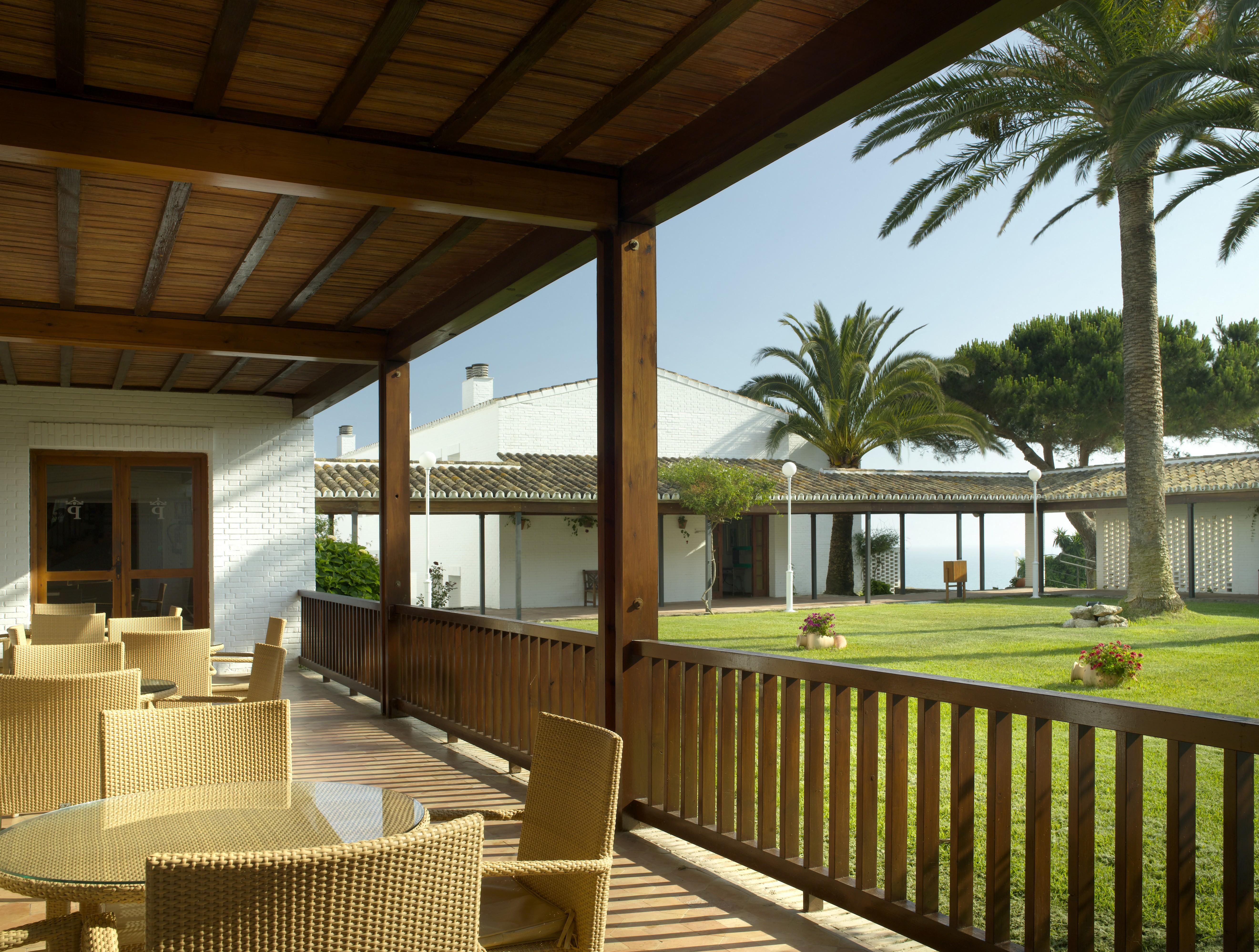 Hotel De 4*