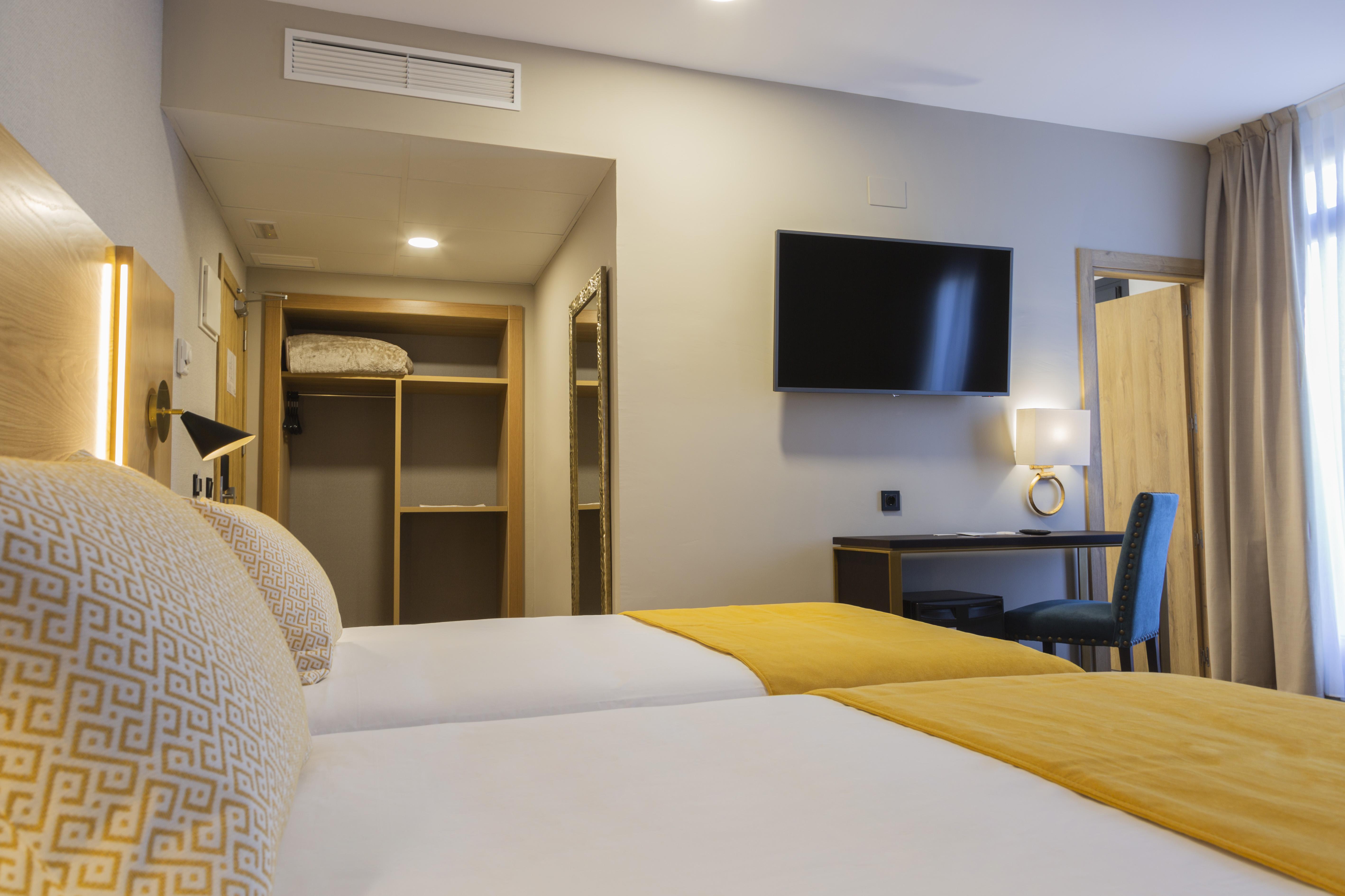 Hotel Zentral Mayoral 3*