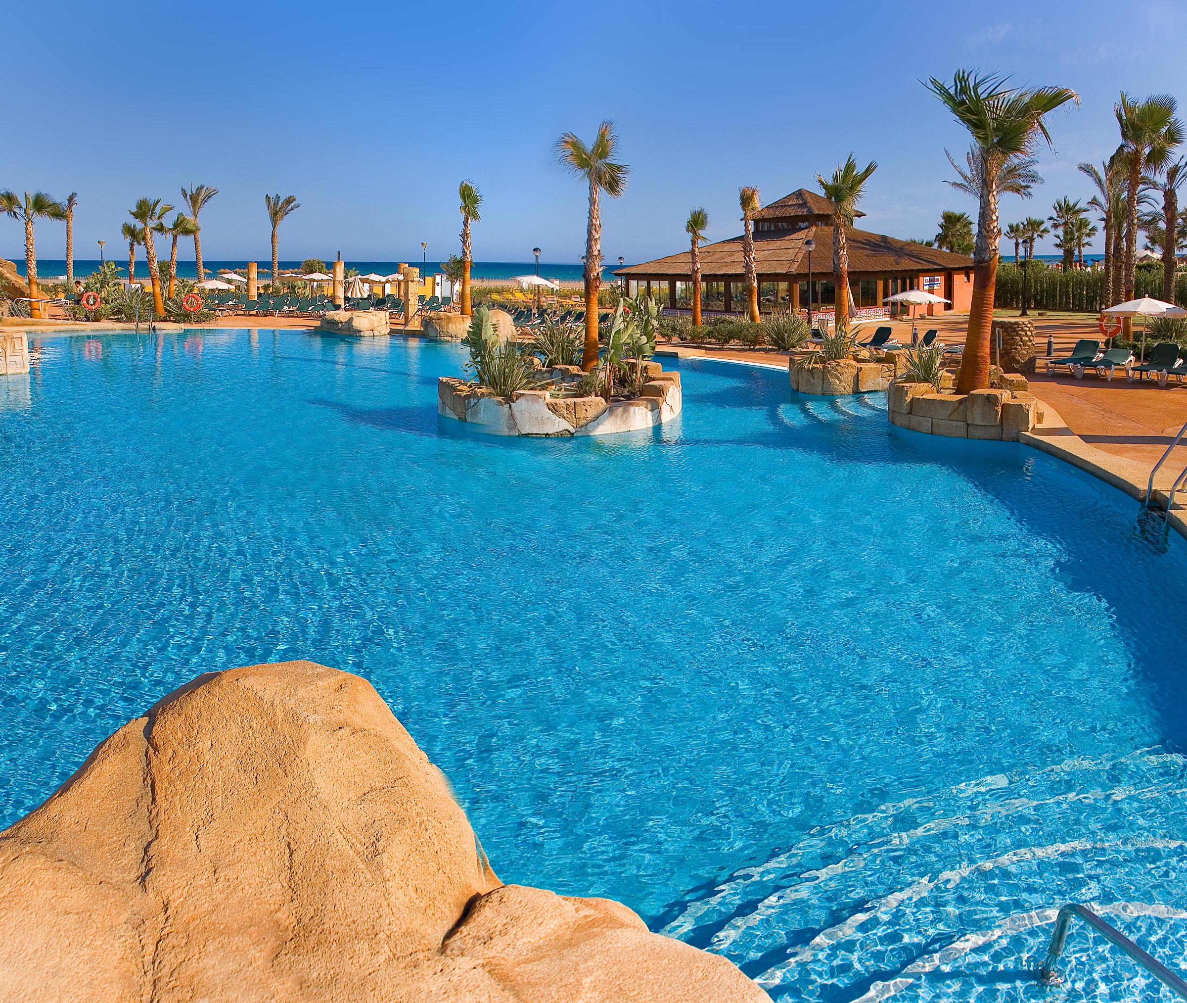Playazimbali 4*