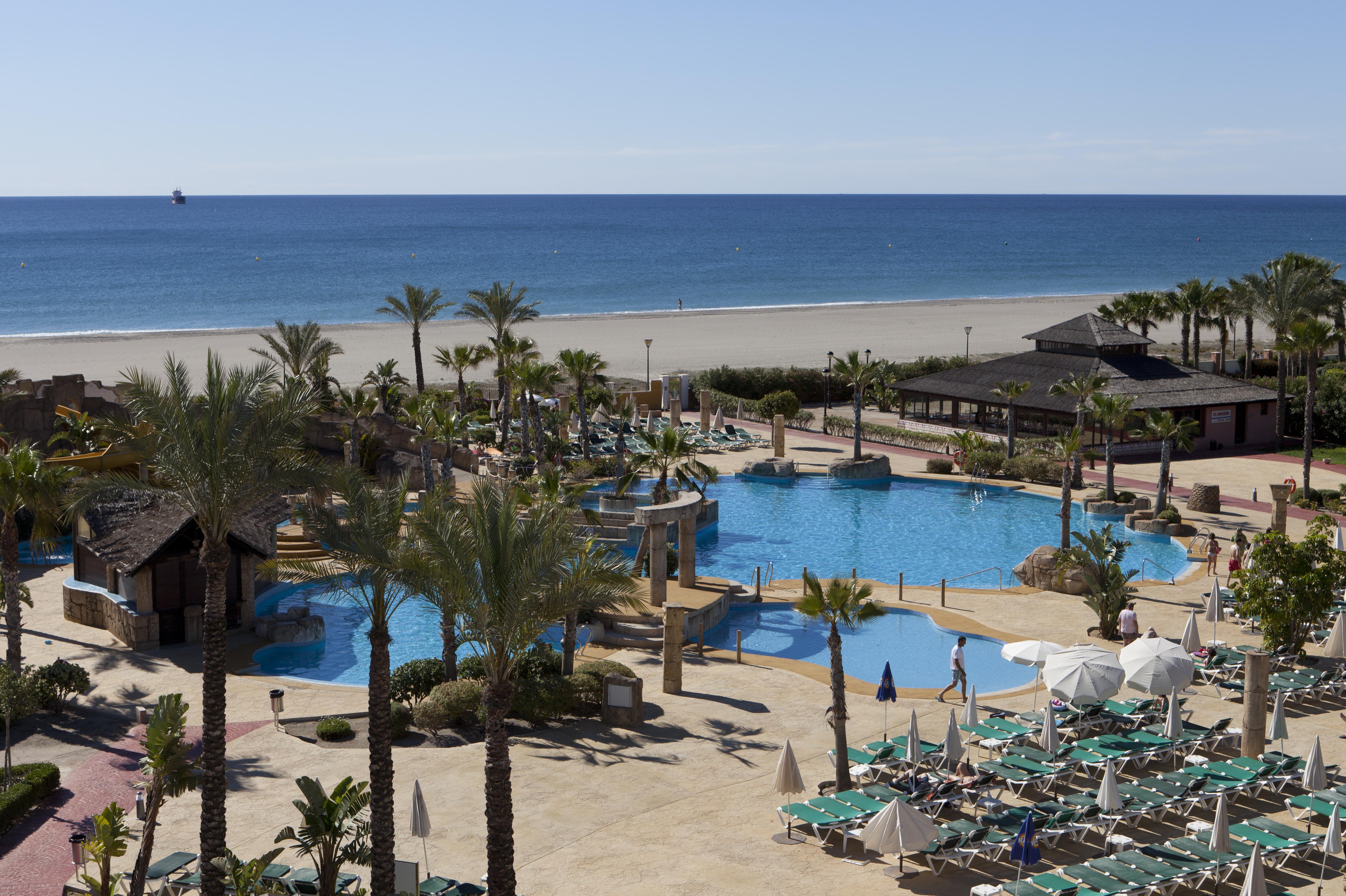 Playazimbali Hotel 4*
