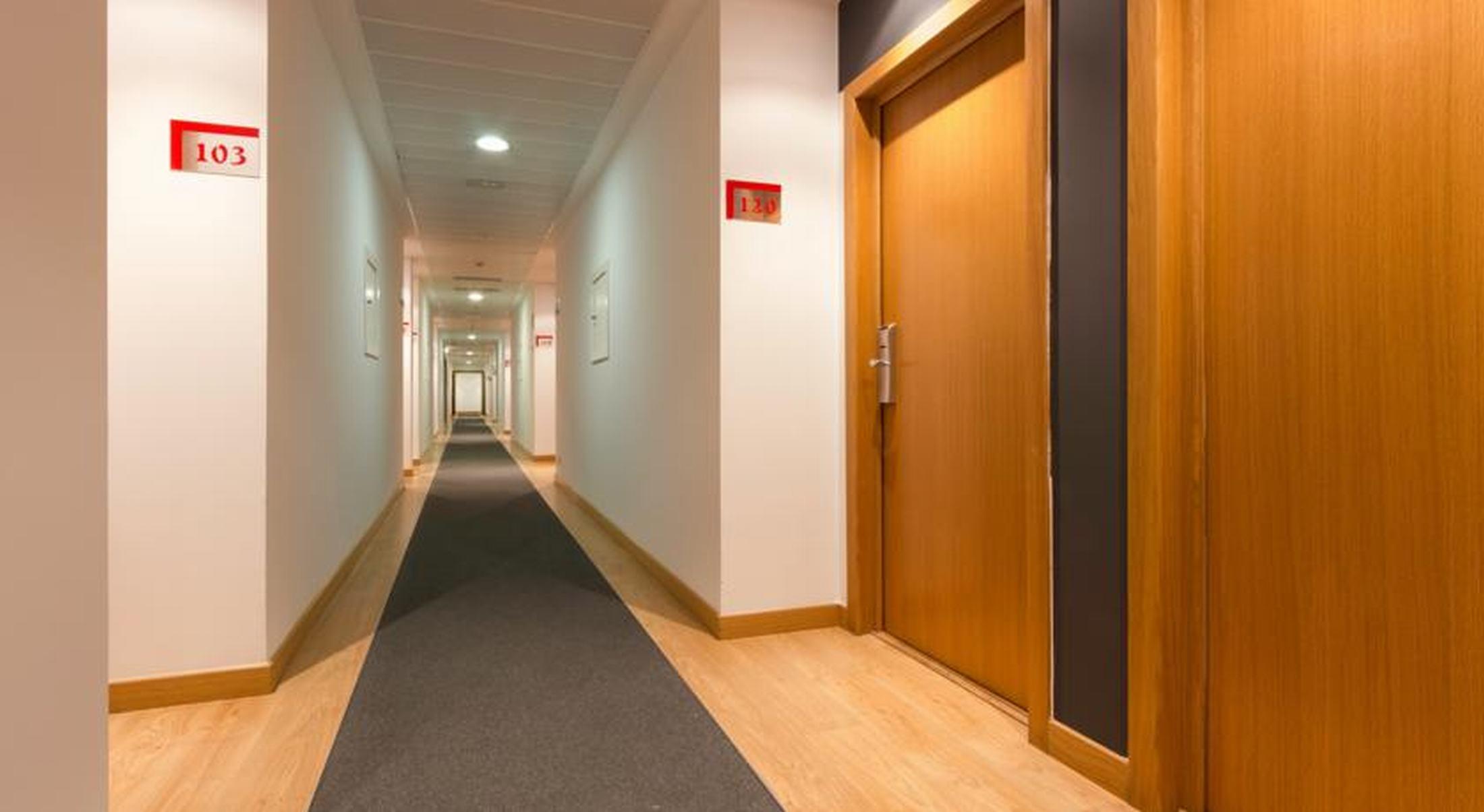 Hotel Catalonia Cañas 3*