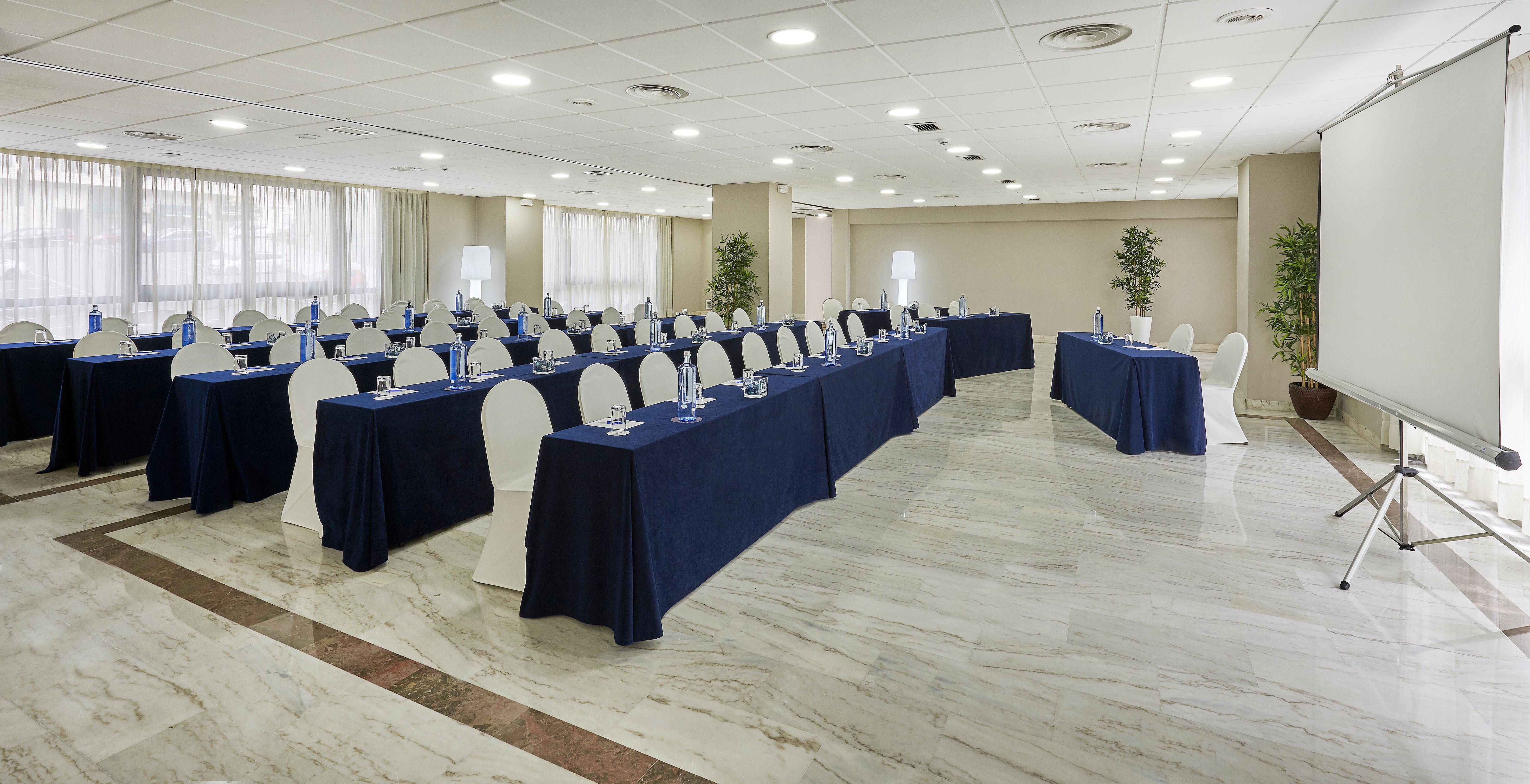 Hotel Hesperia 4*