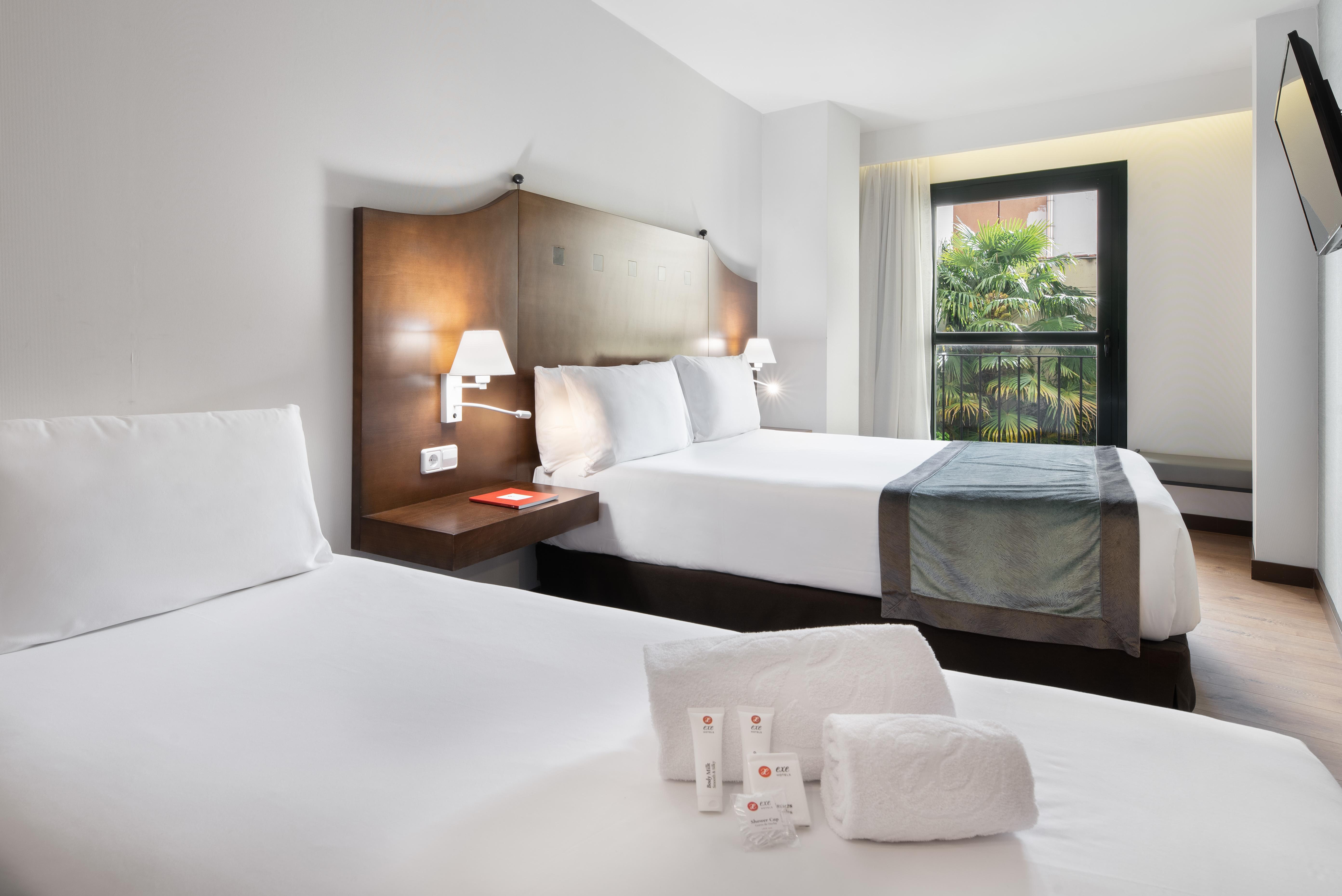 Hotel Exe Agora Caces