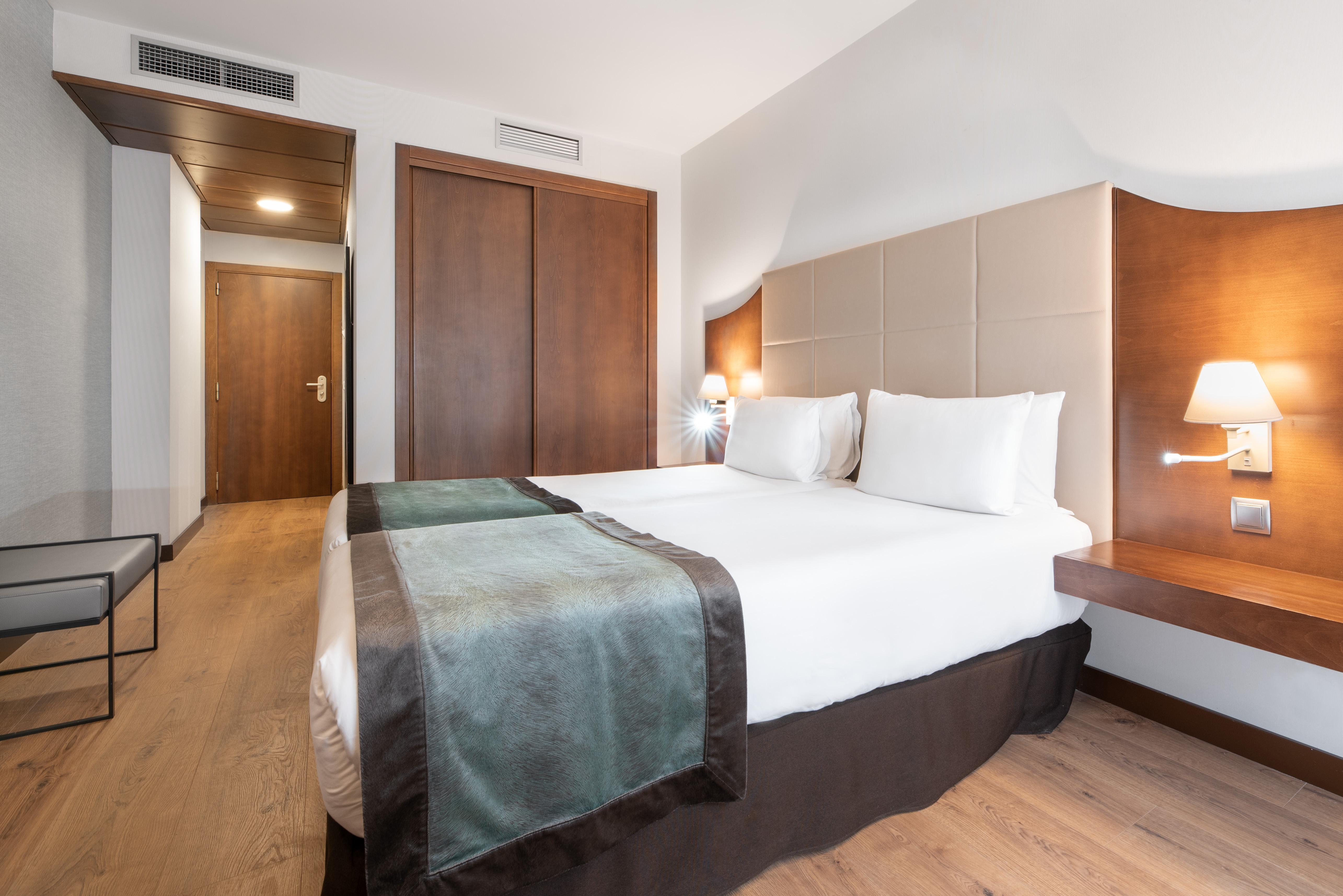 Exe Agora Hotel Caces