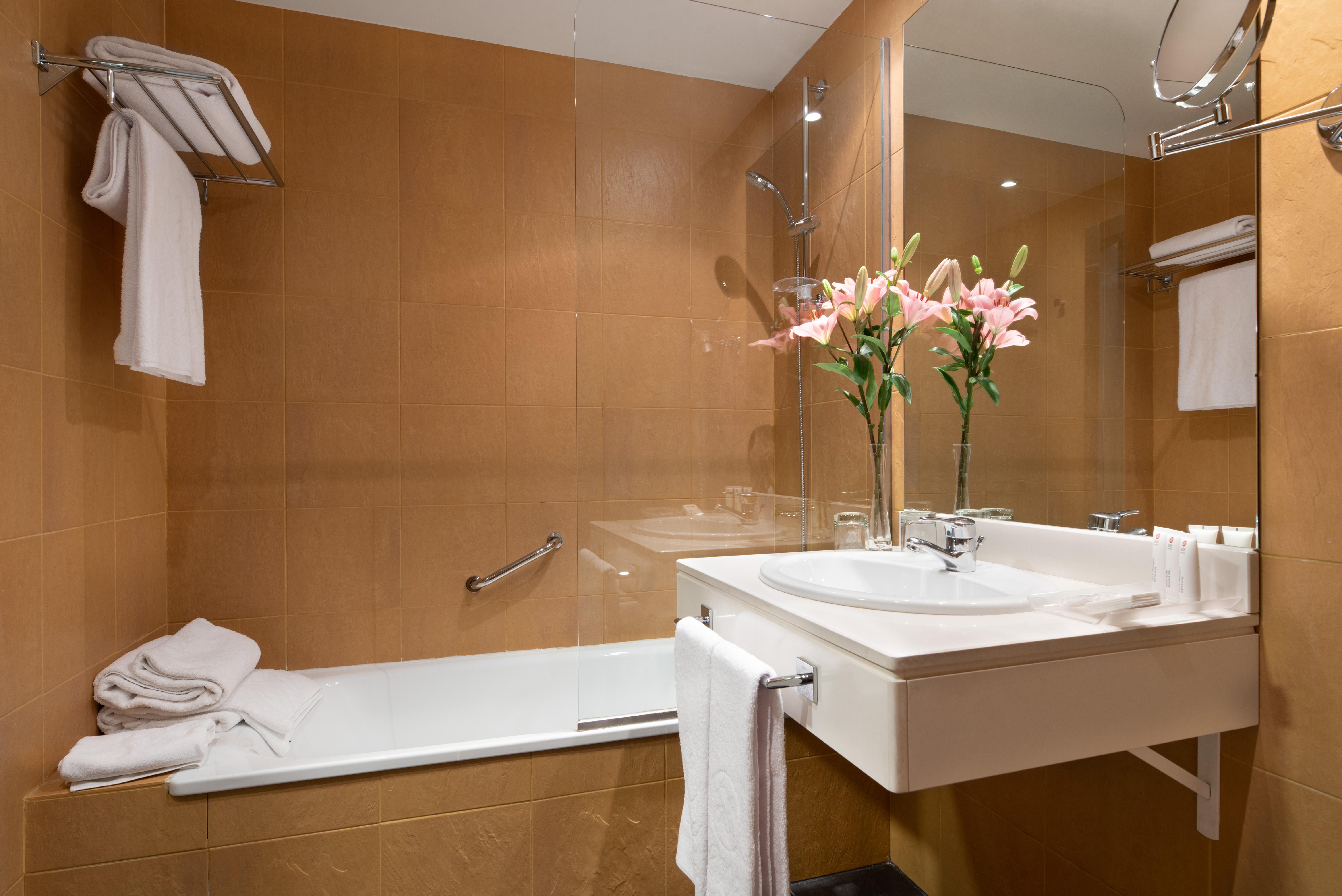 Exe Agora Hotel 4*