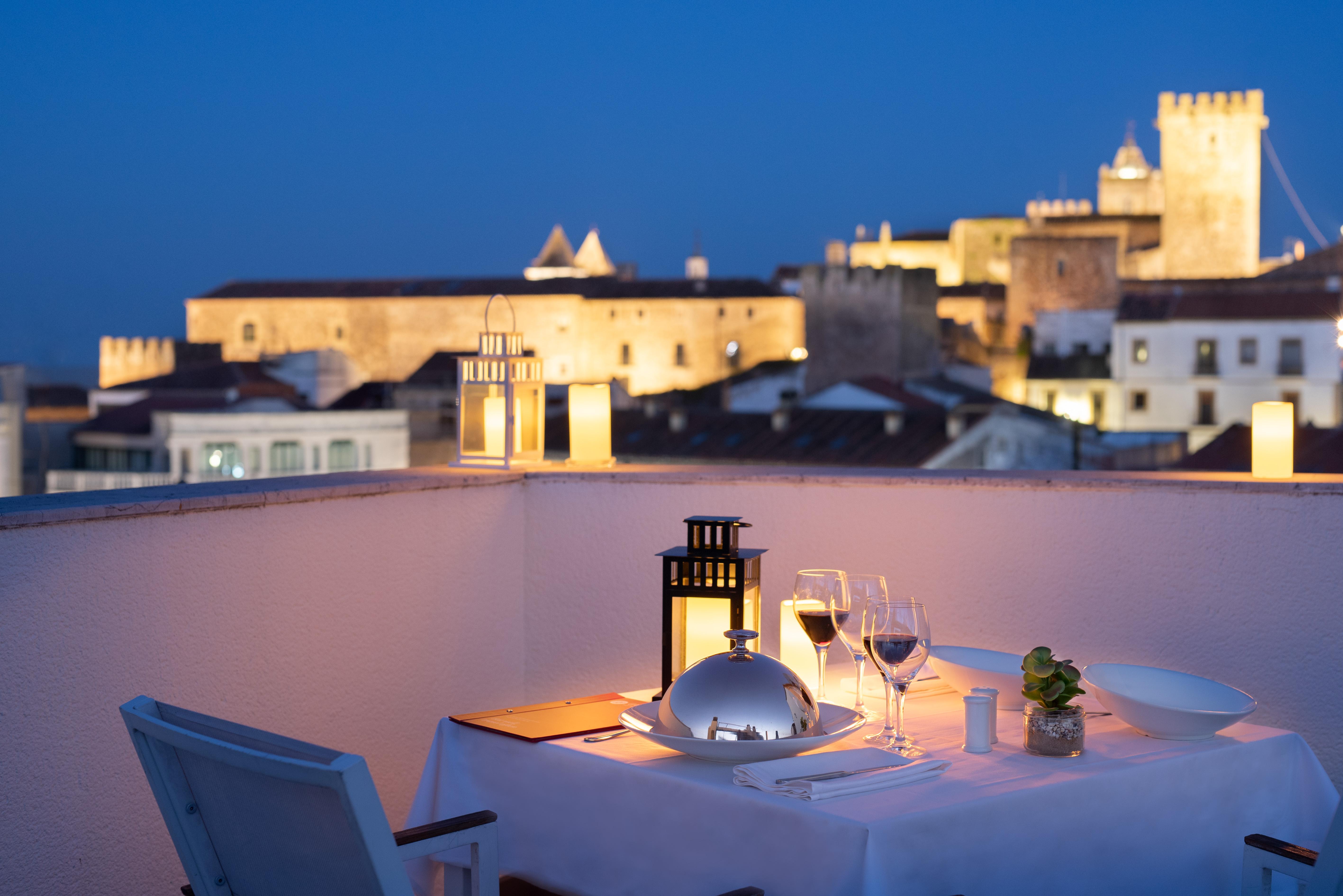 Hotel Exe Agora Caces