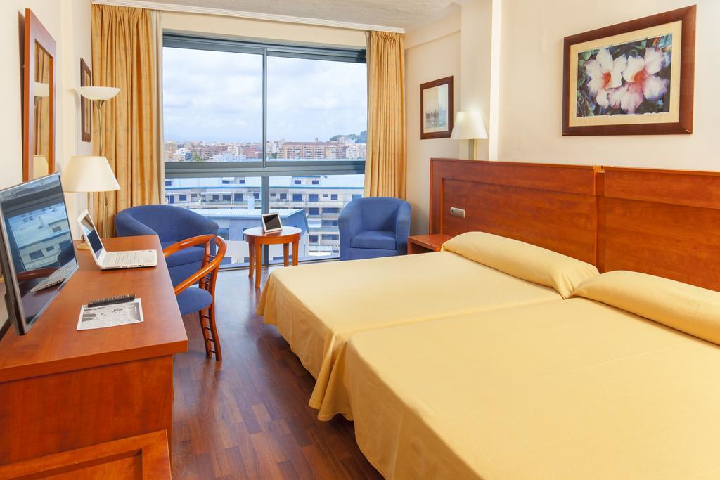 Port Hotel 3*