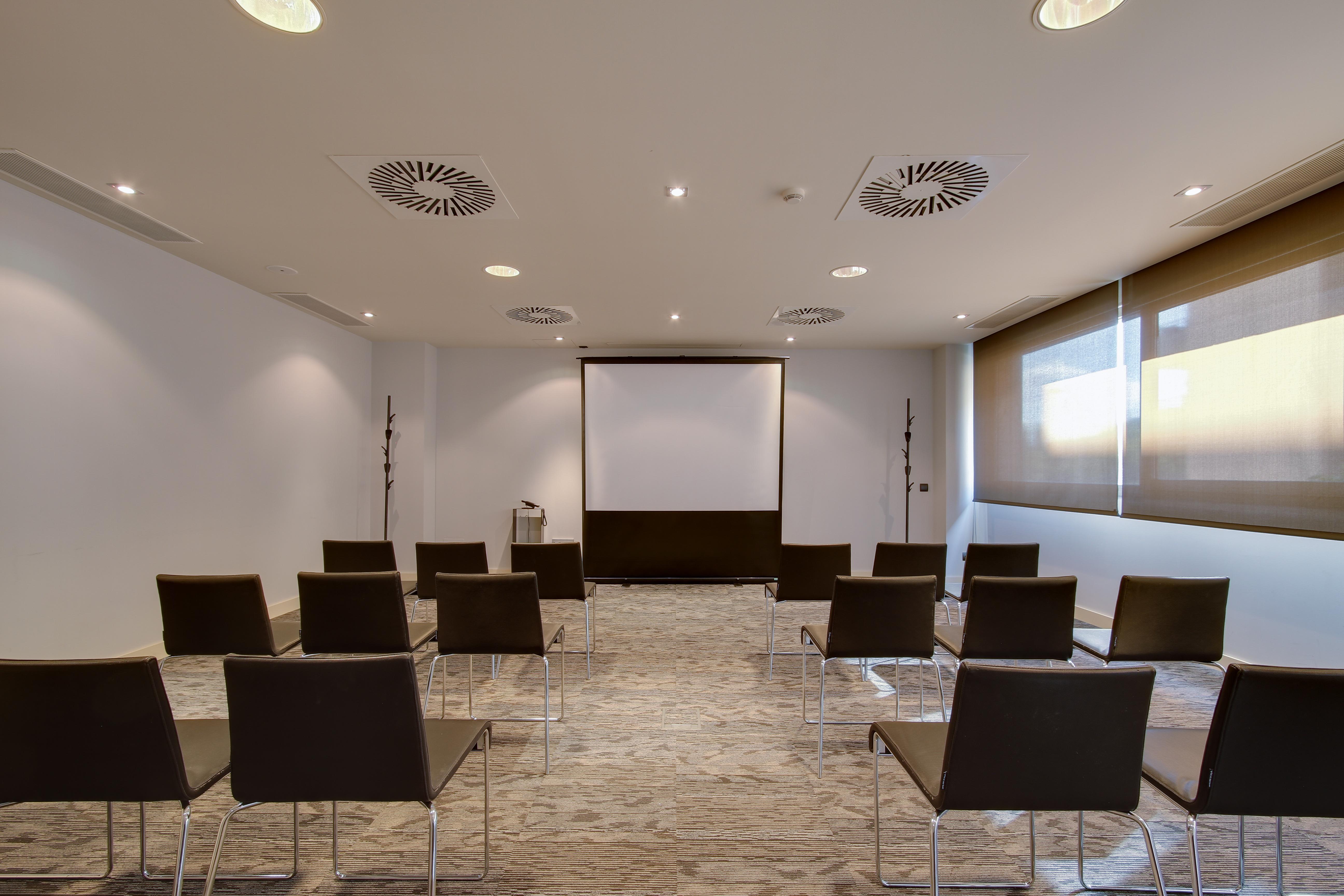 Pcm Forum Alcala 4*