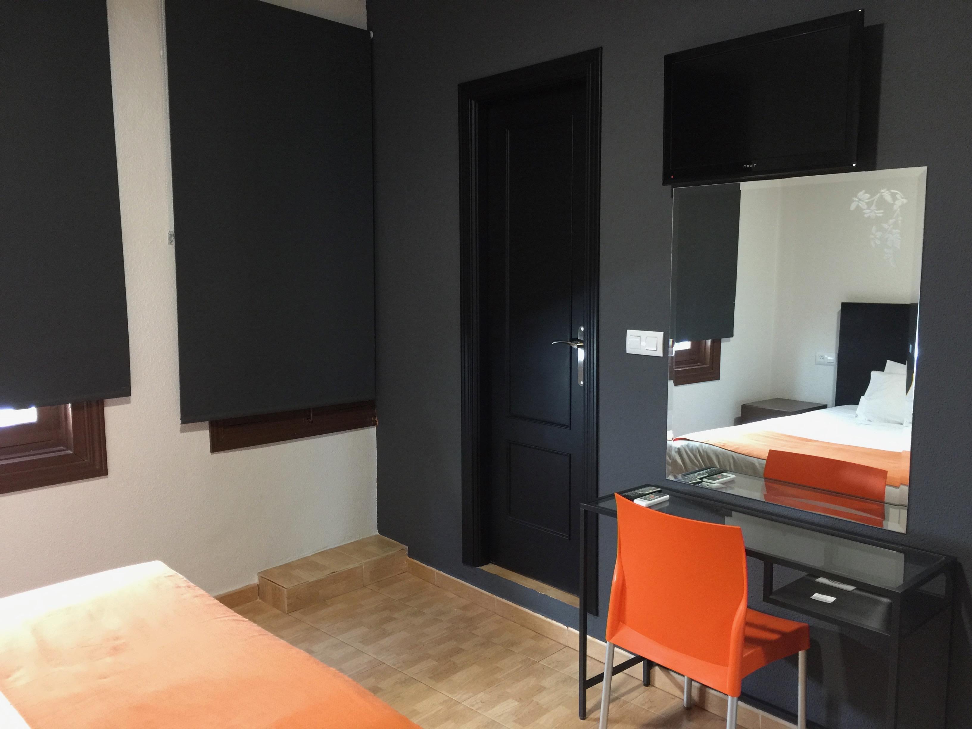 Hotel H2 2*