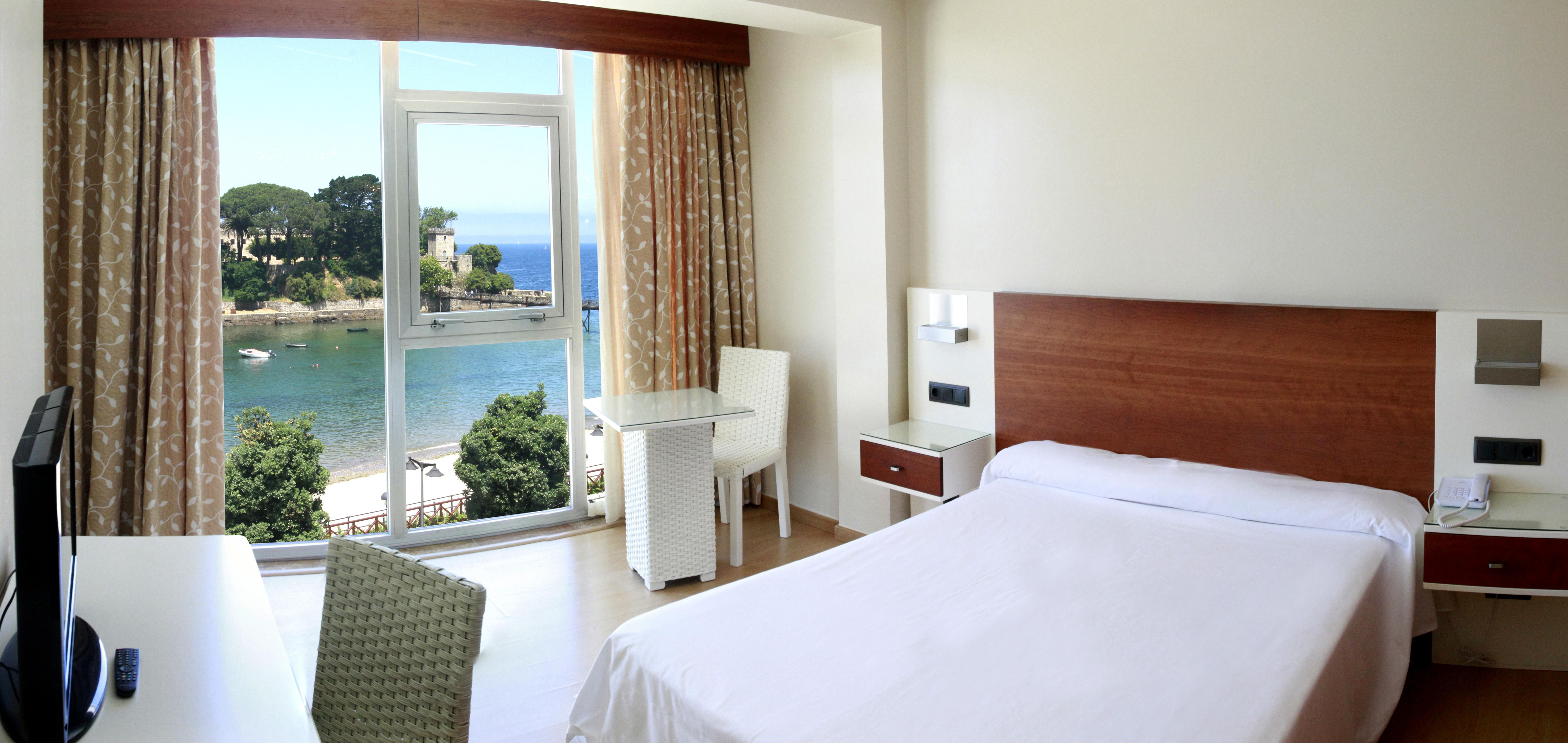 Hotel Portocobo 4*