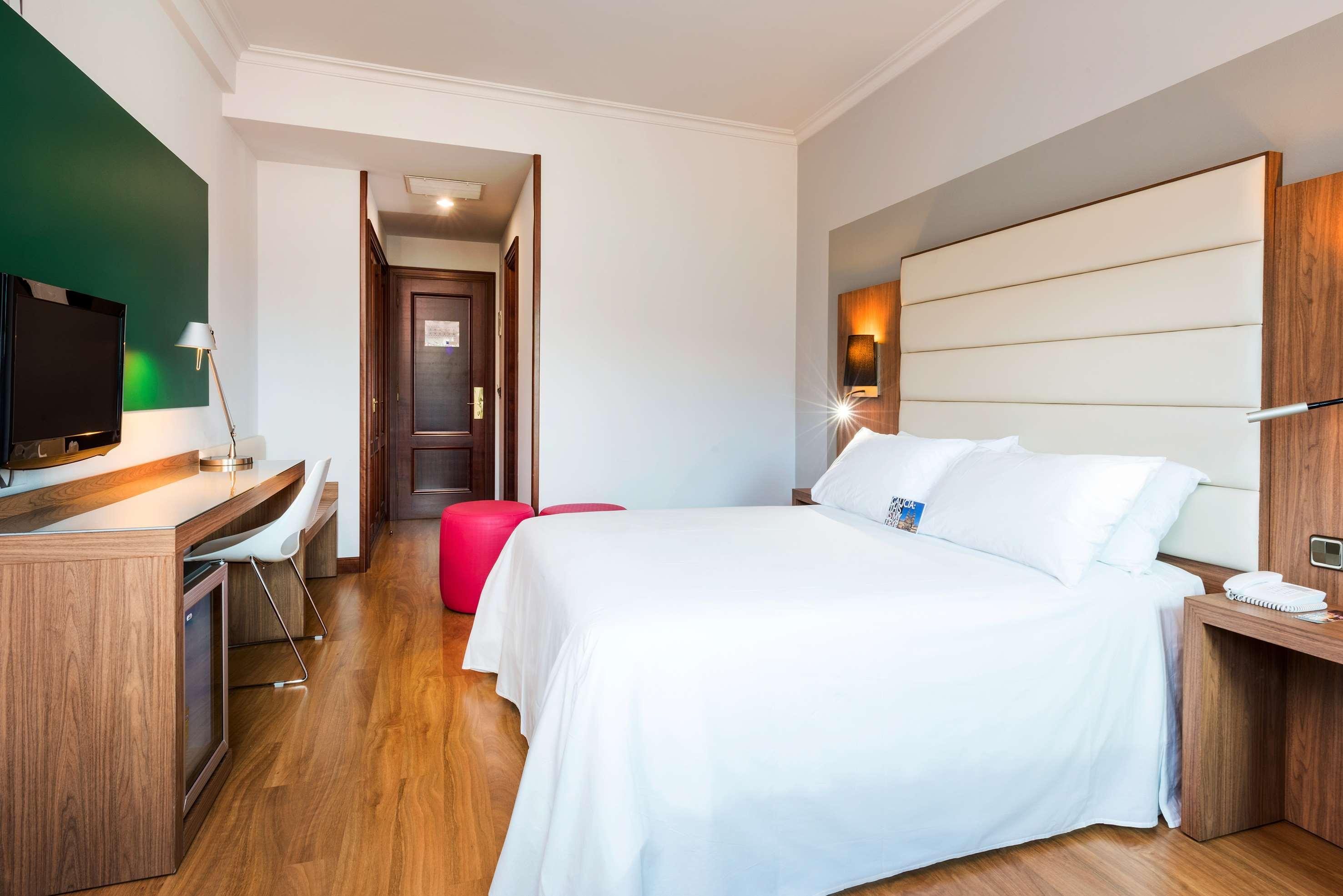 Santiago Plaza Affiliated By Meliá Santiago de Compostela
