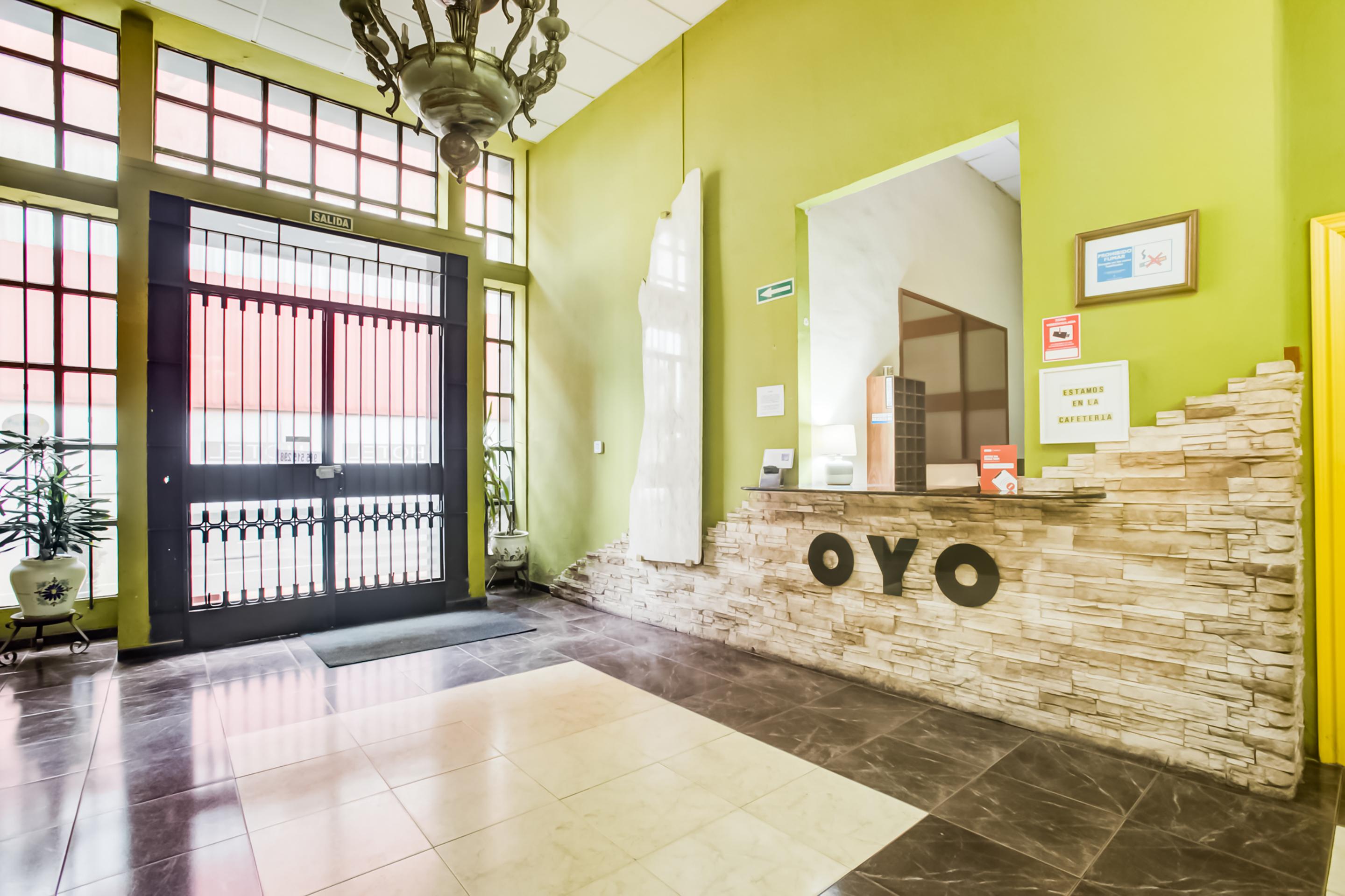 Oyo Parque Empresarial Hotel