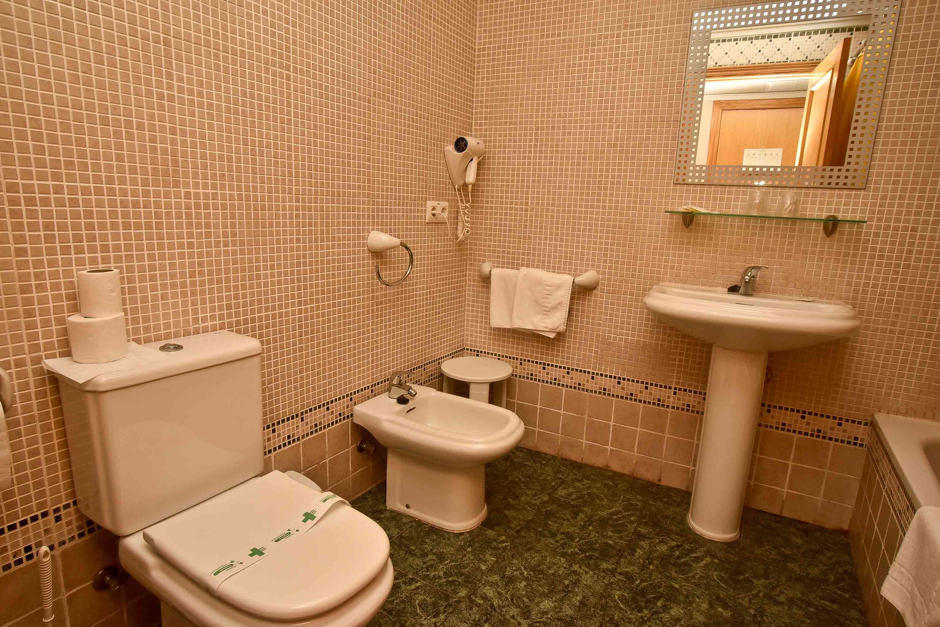 Hotel Adsubia 2*