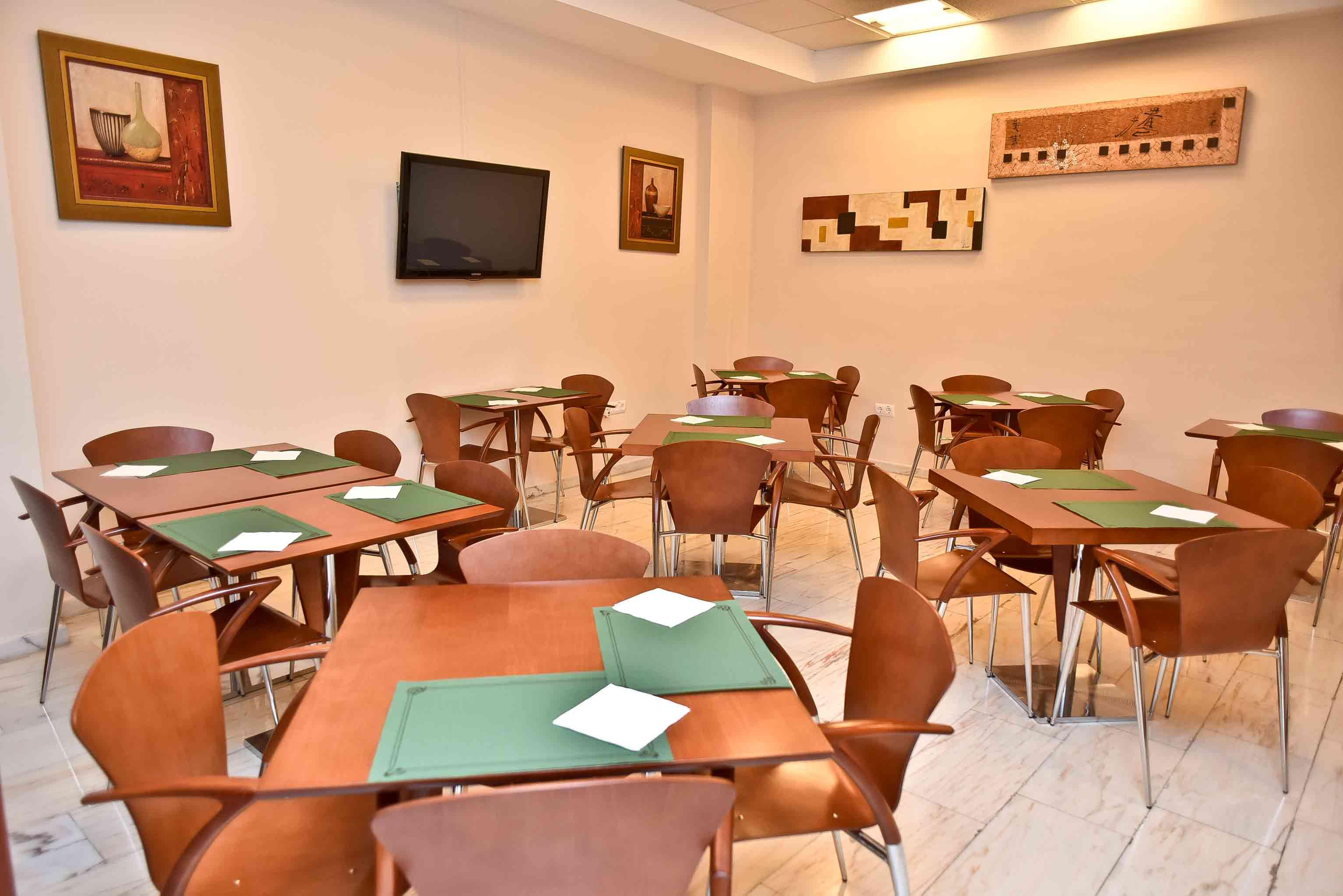 Hotel Adsubia 2*