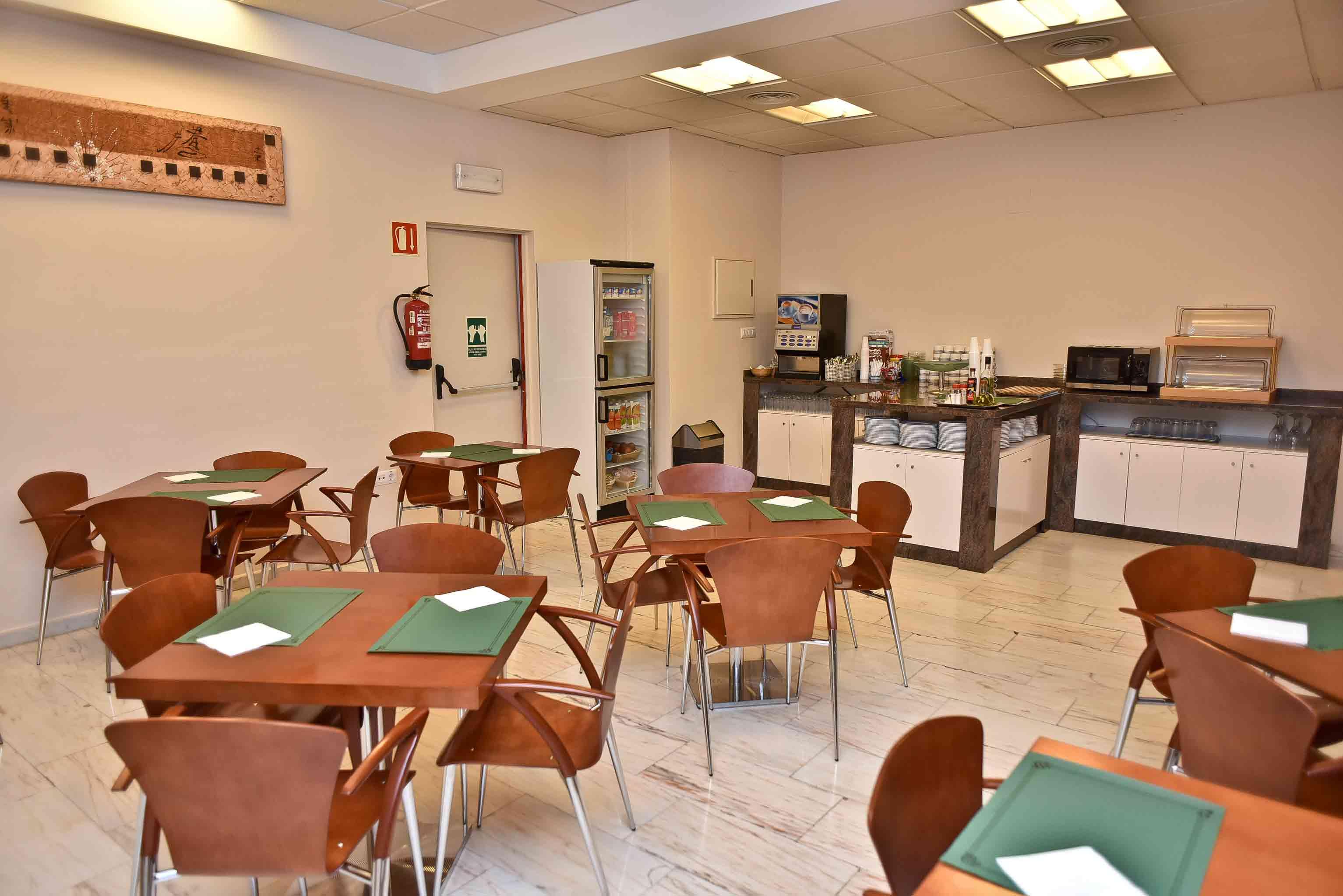 Hotel Adsubia 2*