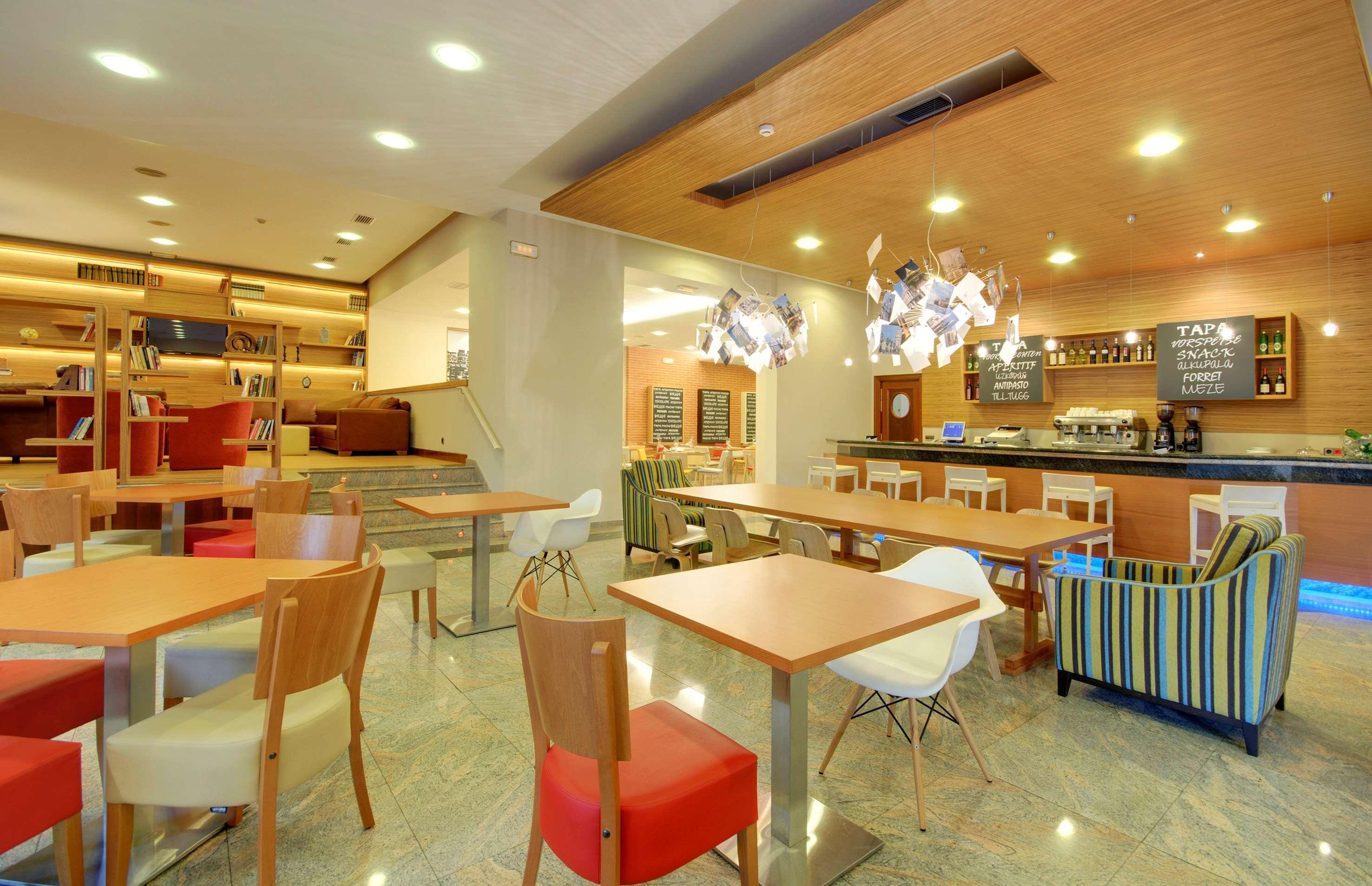 Santiago Plaza Affiliated By Meliá Santiago de Compostela