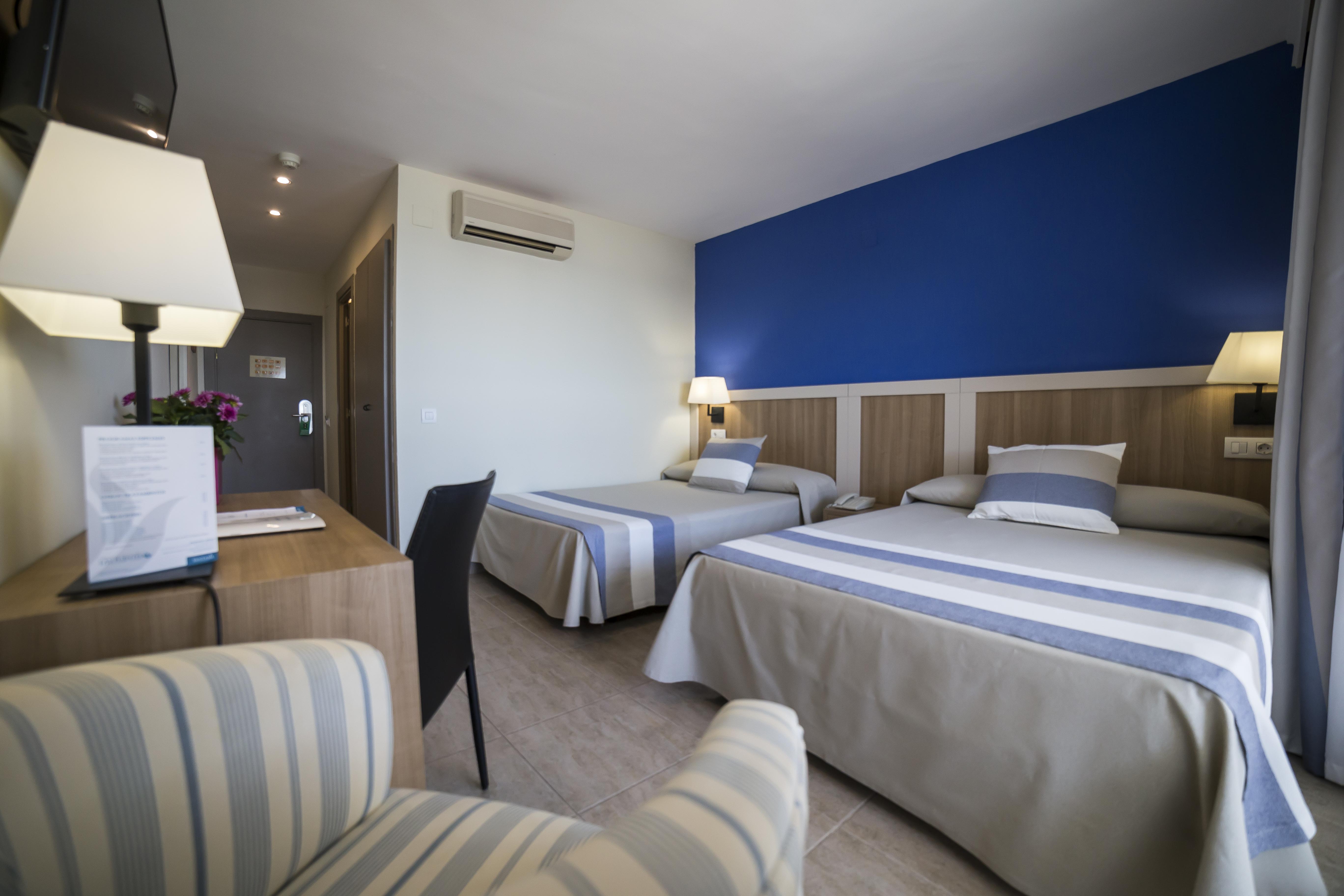 Hotel Gran Fuentes 4*