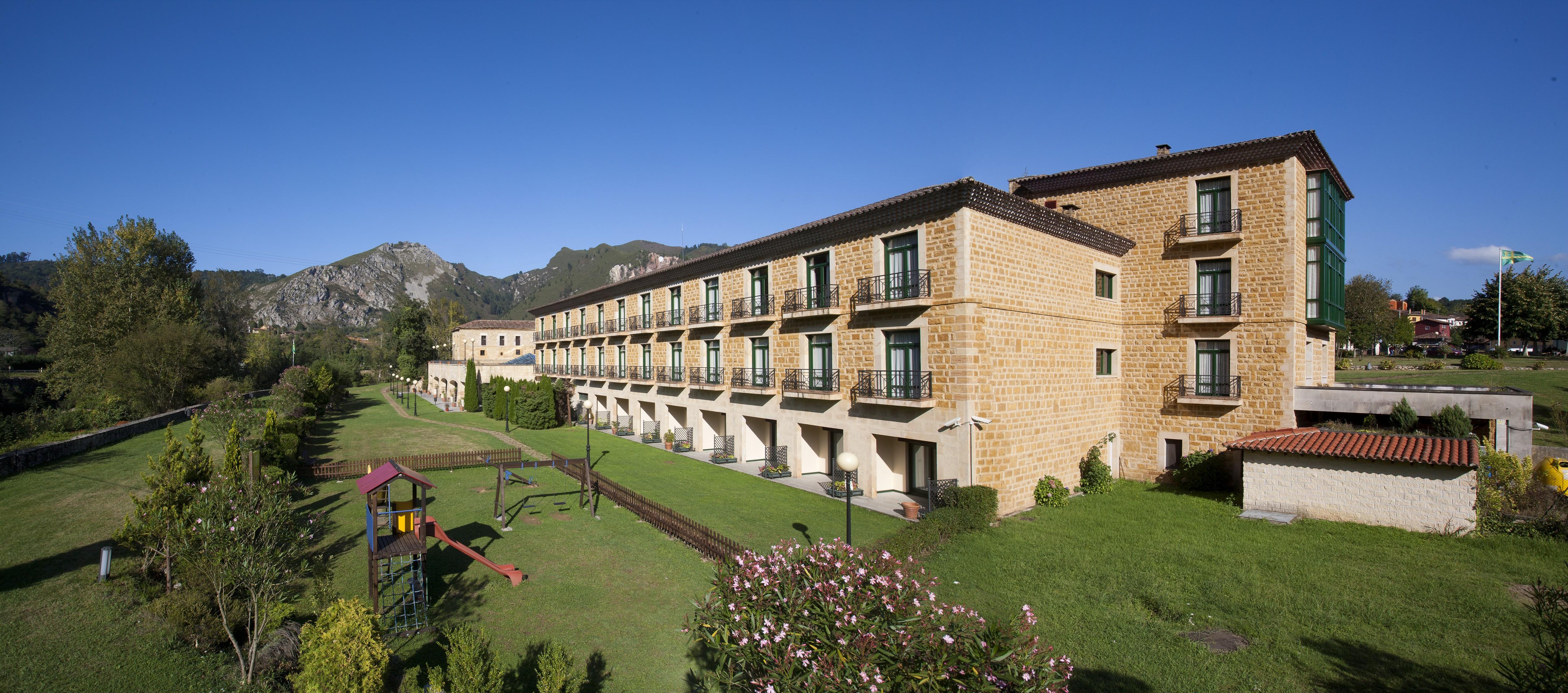De Cangas De Onís Hotel 4*