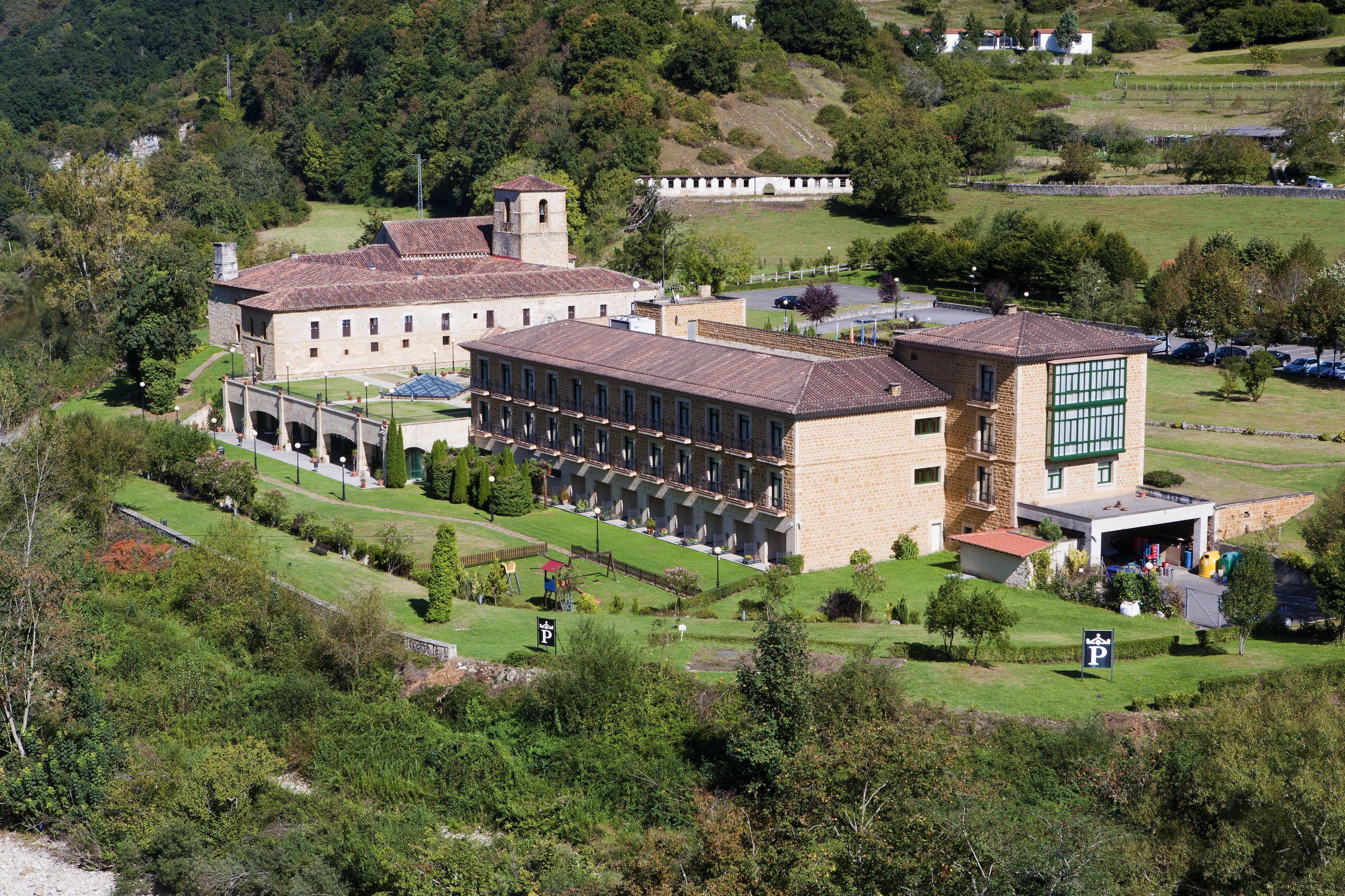 De Cangas De Onís Hotel 4*