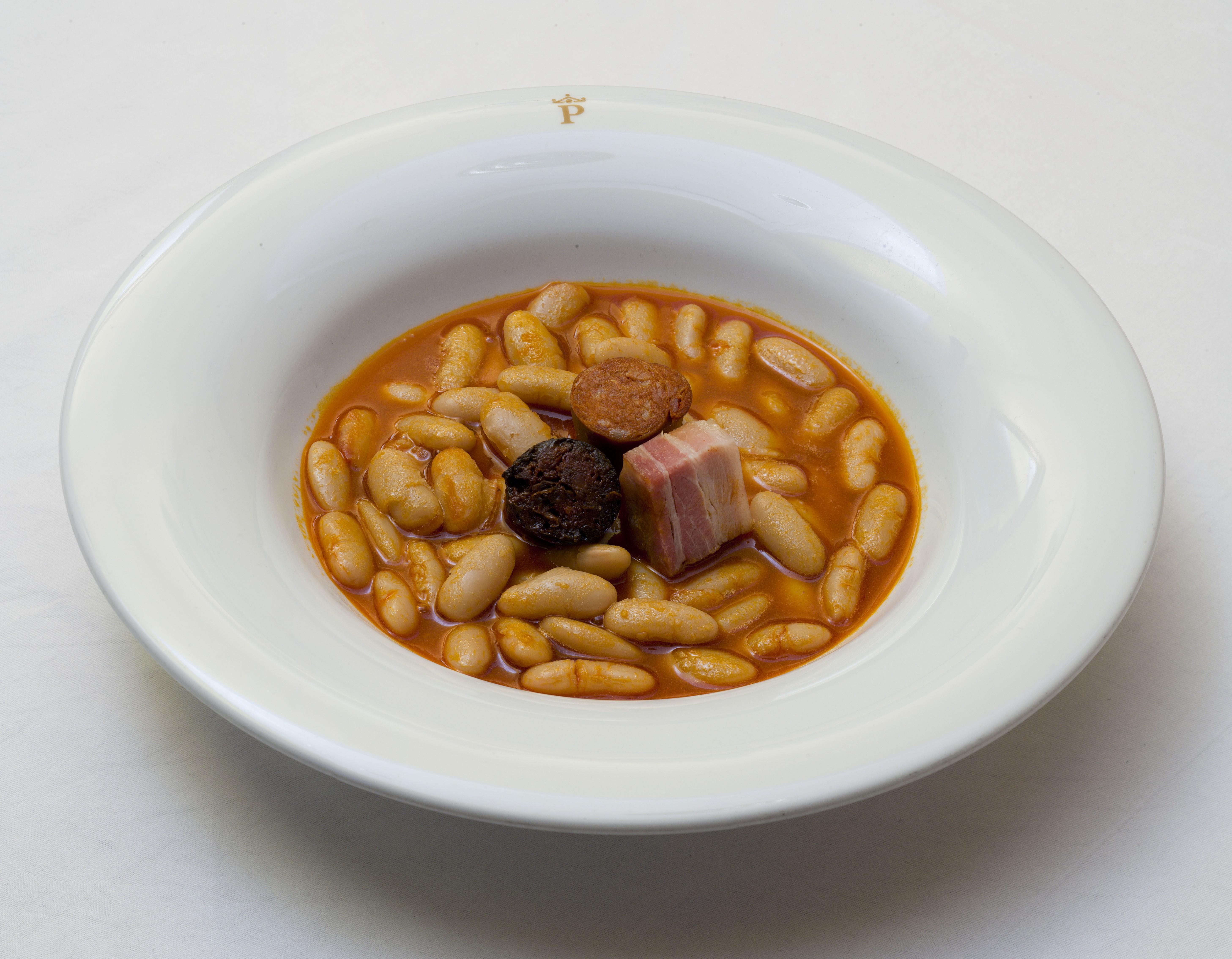Hotel De Cangas De Onís 4*