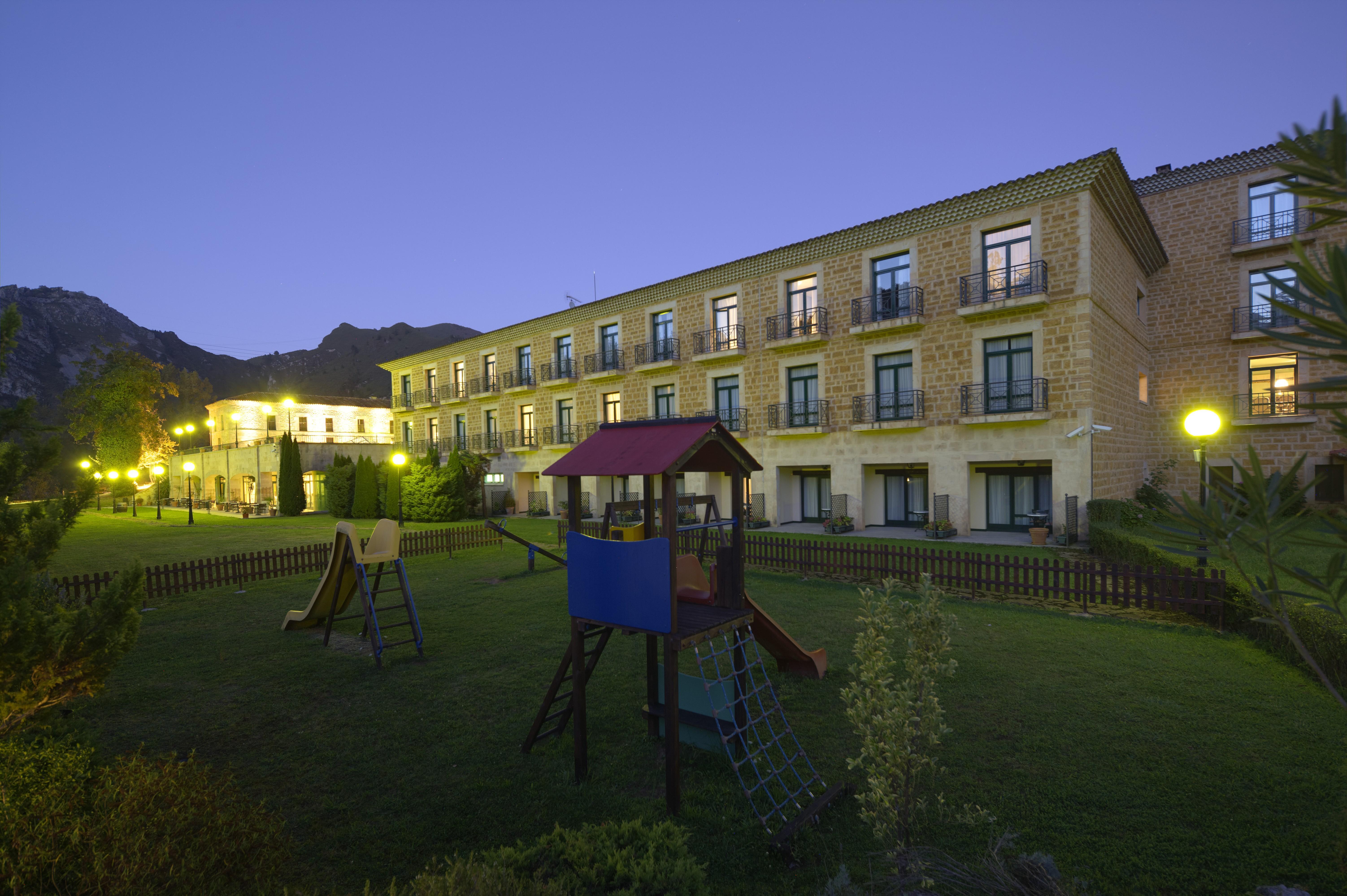 De Cangas De Onís 4*