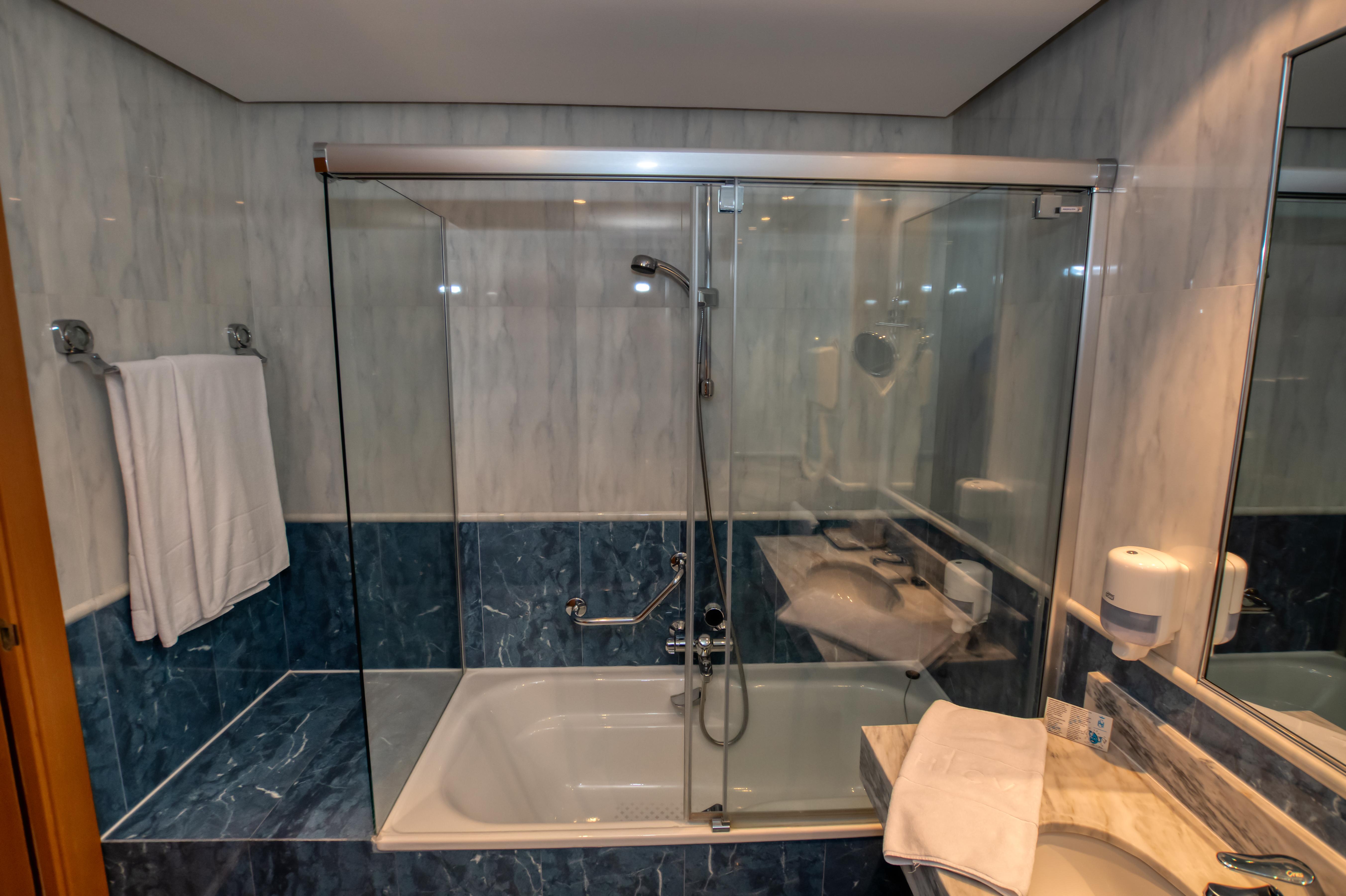 Hotel Castilla Vieja 4*